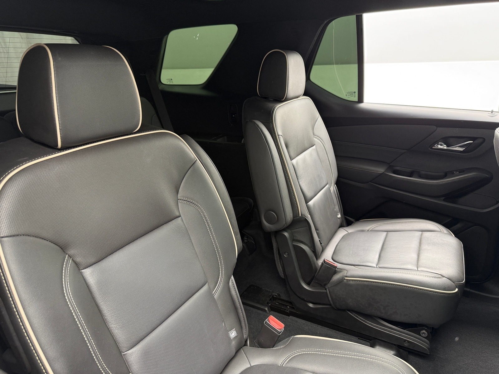 Thumbnail: 2023 Chevrolet Traverse - 5
