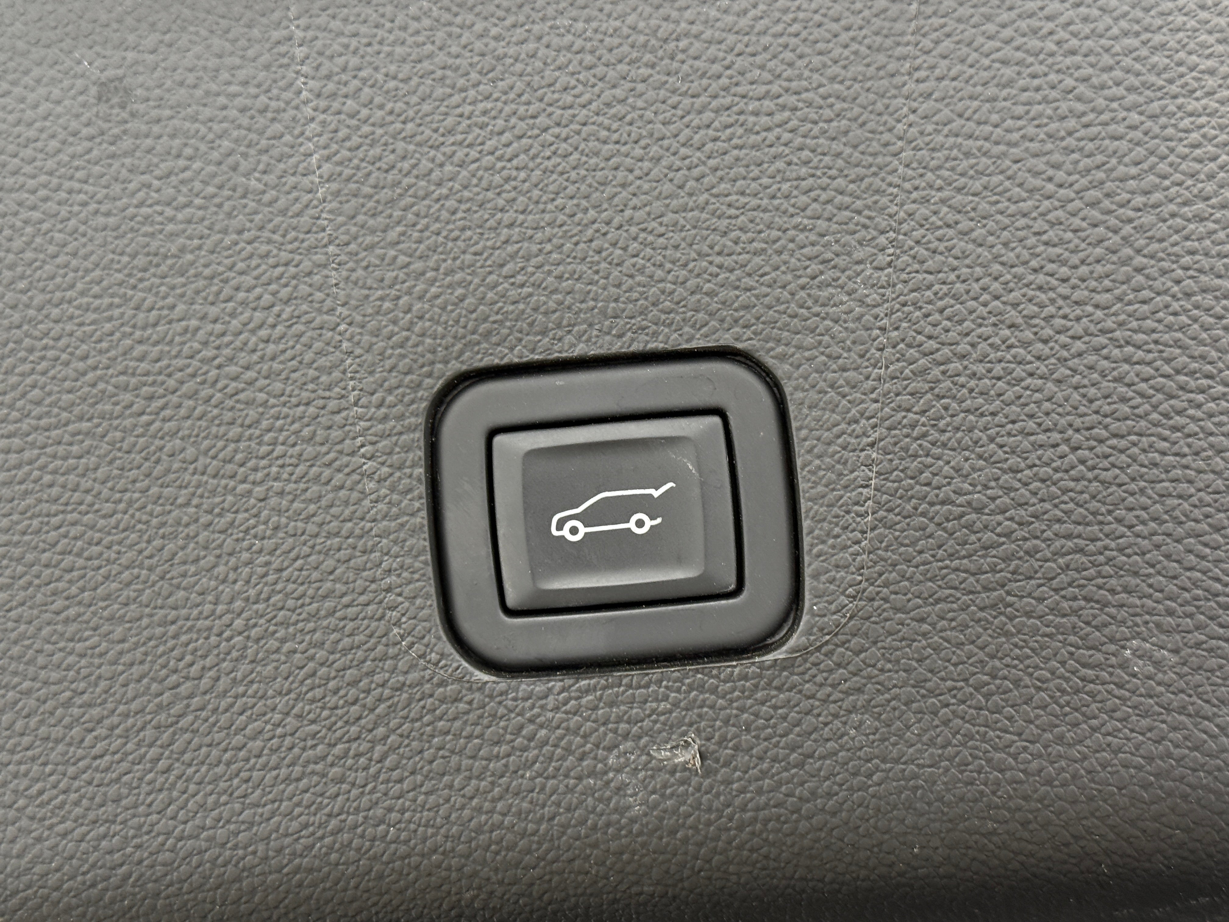2023 Chevrolet Traverse Premier - Photo 10