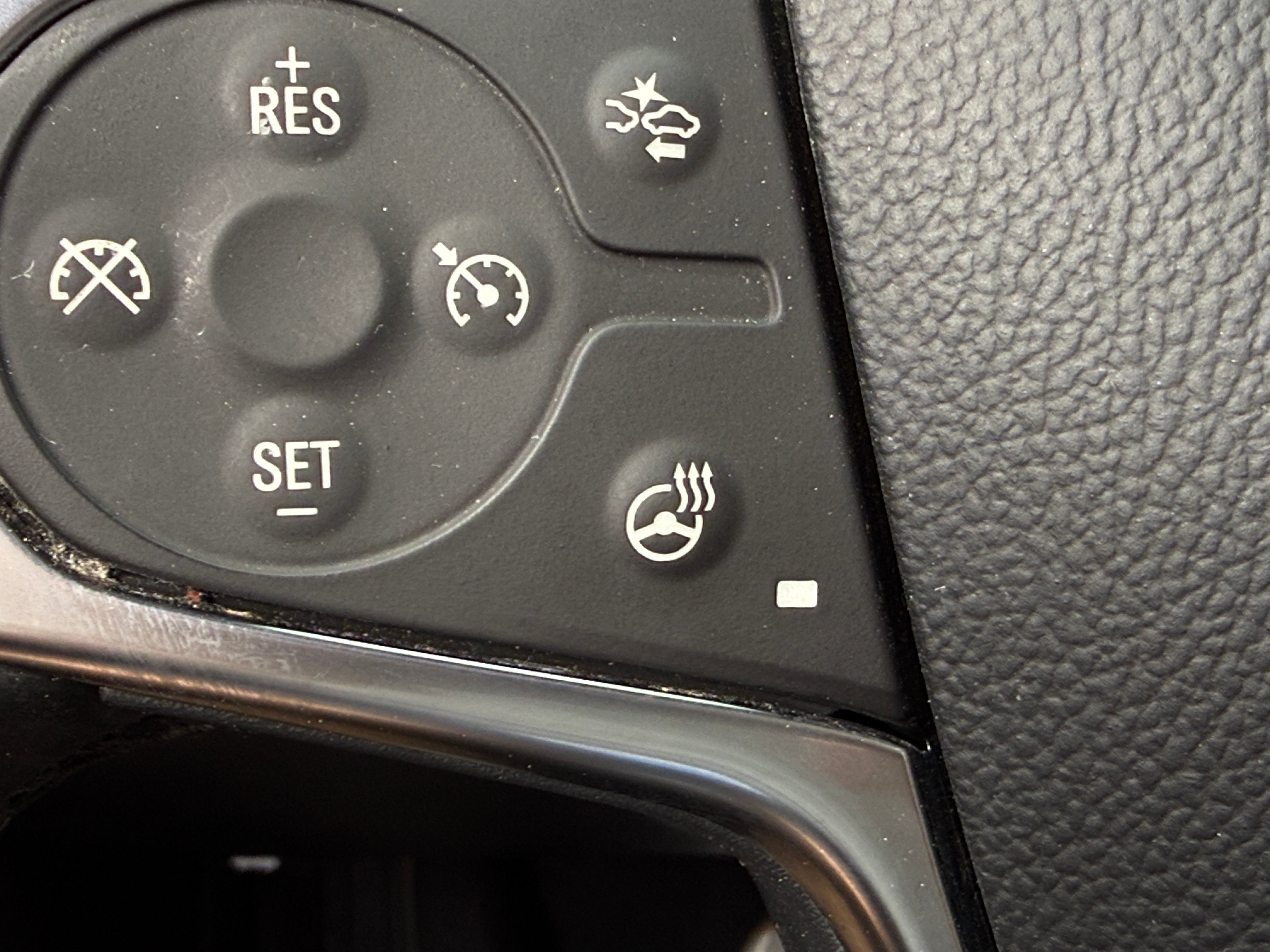 2023 Chevrolet Traverse Premier - Photo 23