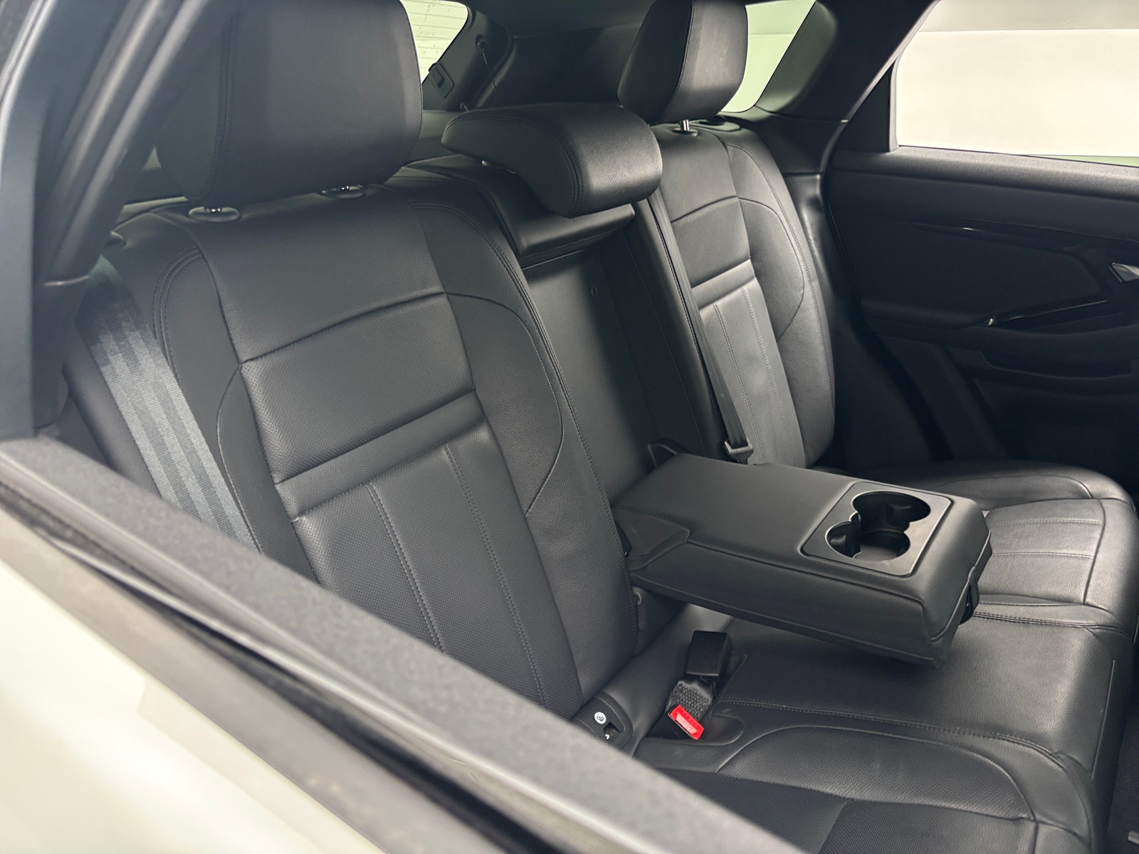 Thumbnail: 2024 Land Rover Range Rover Evoque - 5