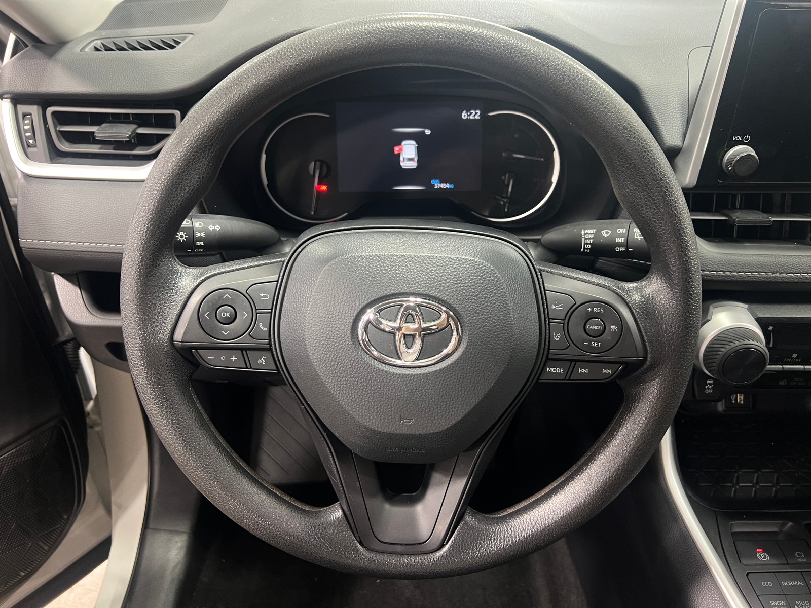 Thumbnail: 2024 Toyota RAV4 - 5