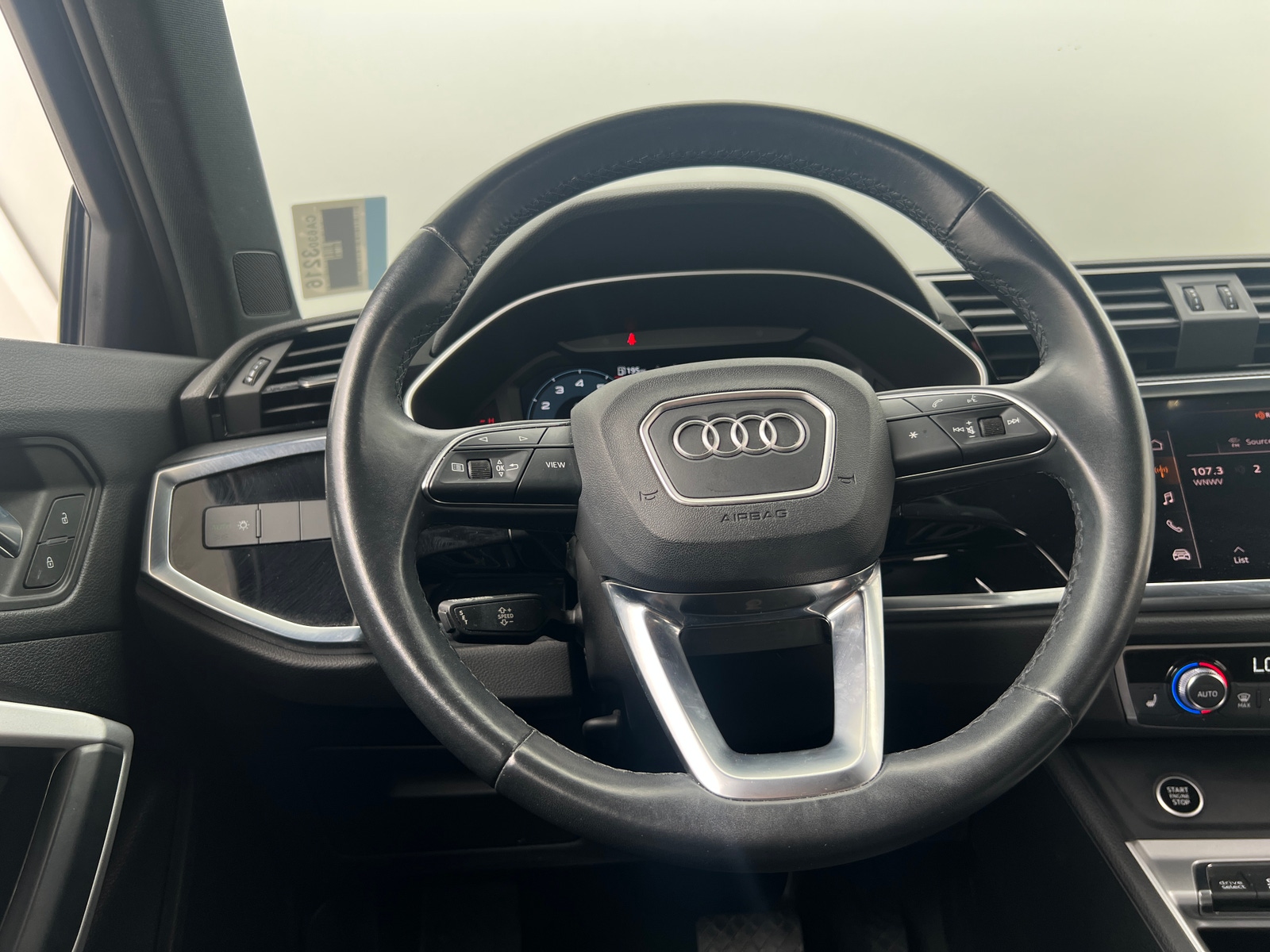 Thumbnail: 2022 Audi Q3 - 4