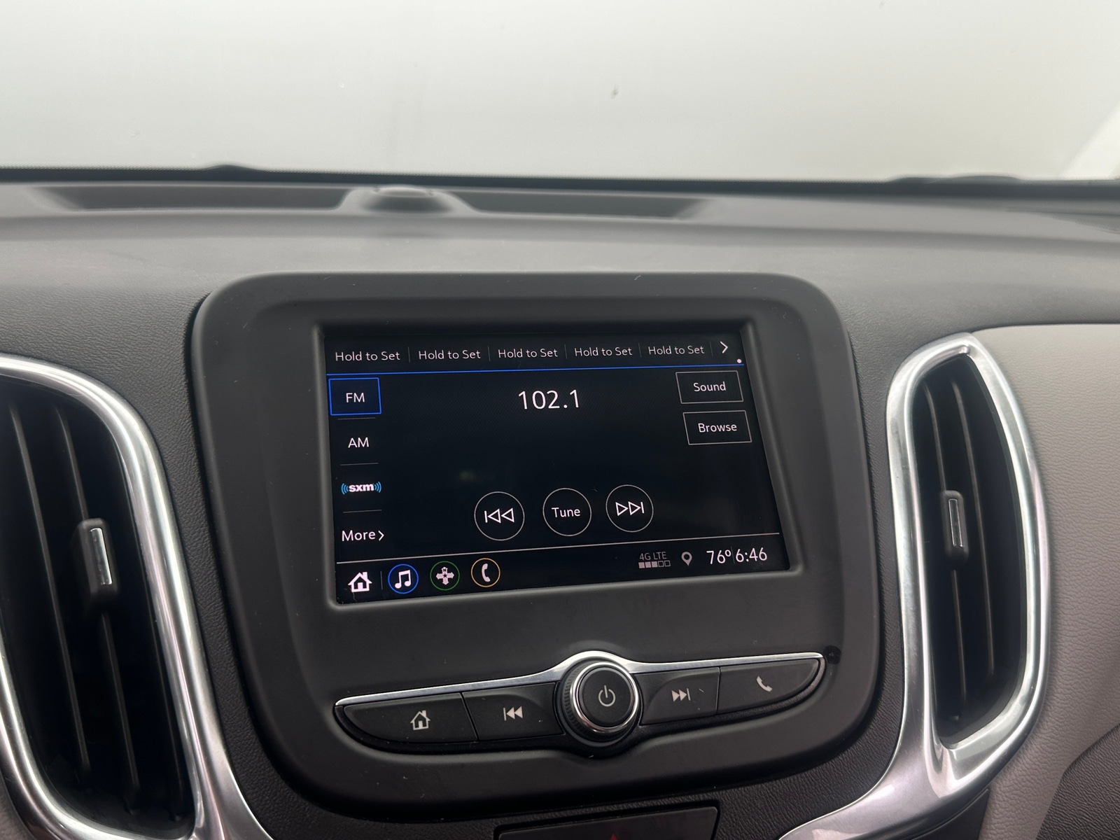 Thumbnail: 2021 Chevrolet Equinox - 4