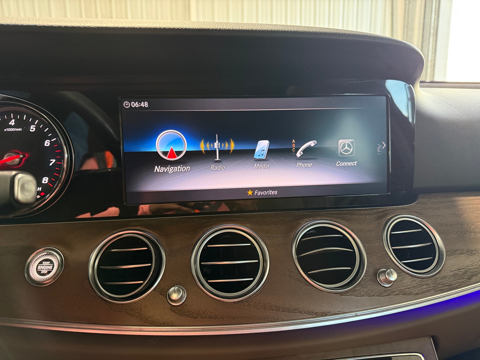 Thumbnail: 2019 Mercedes-Benz E-Class - 3