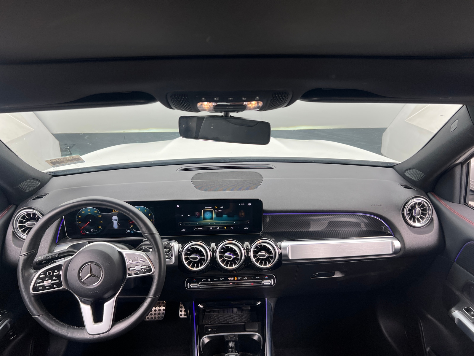 Thumbnail: 2021 Mercedes-Benz GLB - 2