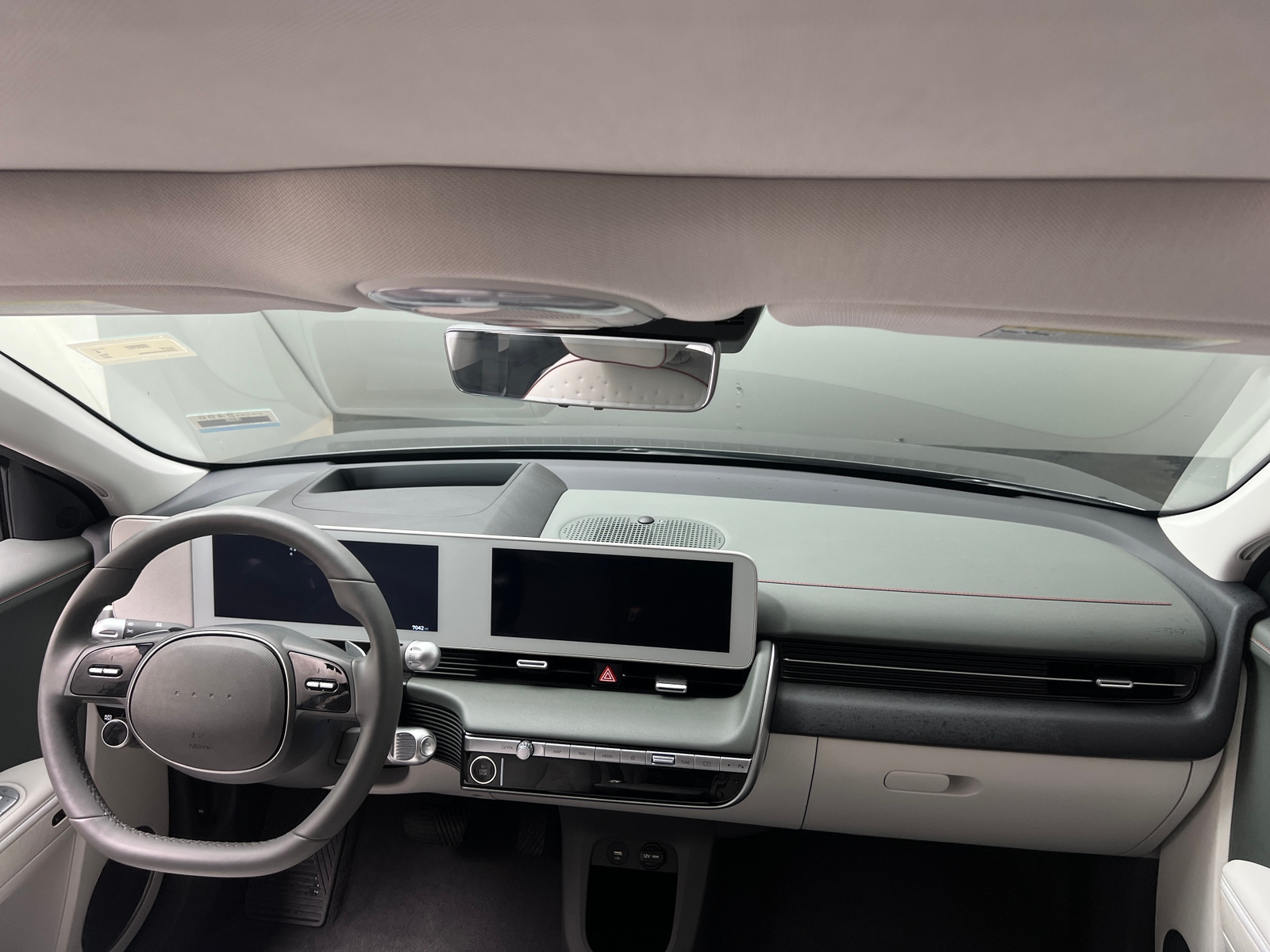 Thumbnail: 2024 Hyundai Ioniq 5 - 2