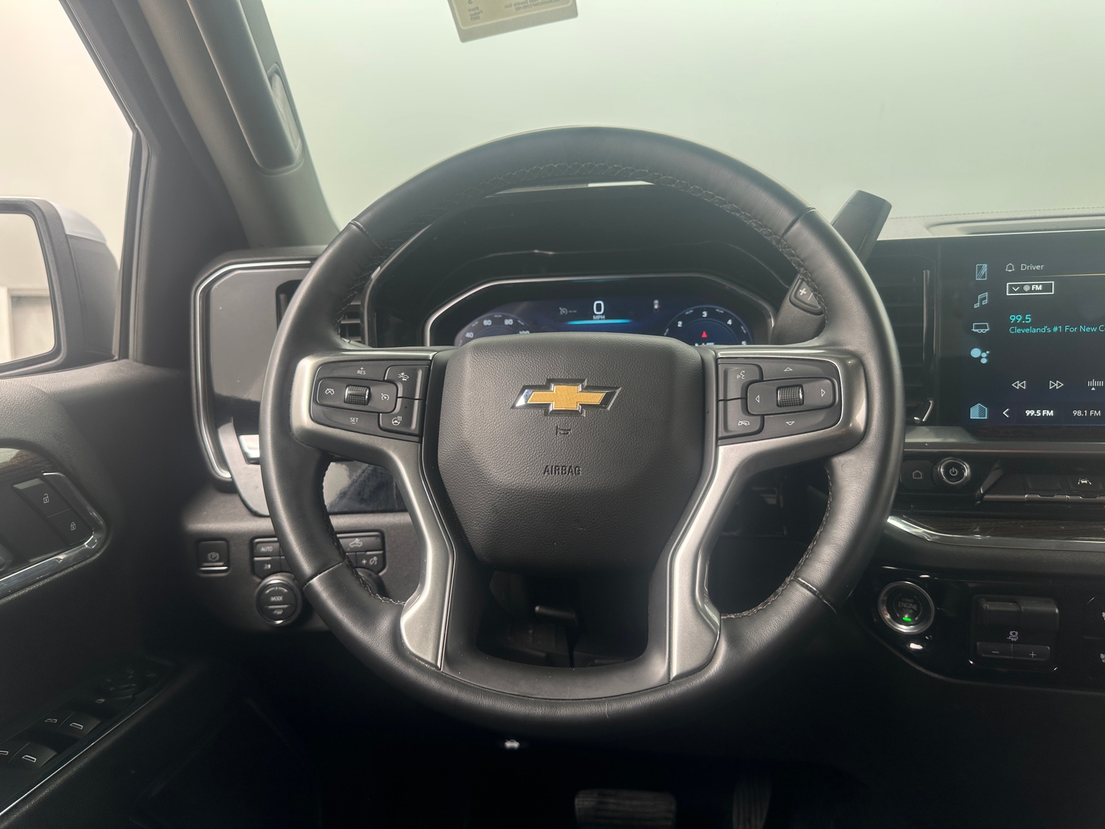 Thumbnail: 2023 Chevrolet Silverado 1500 - 5