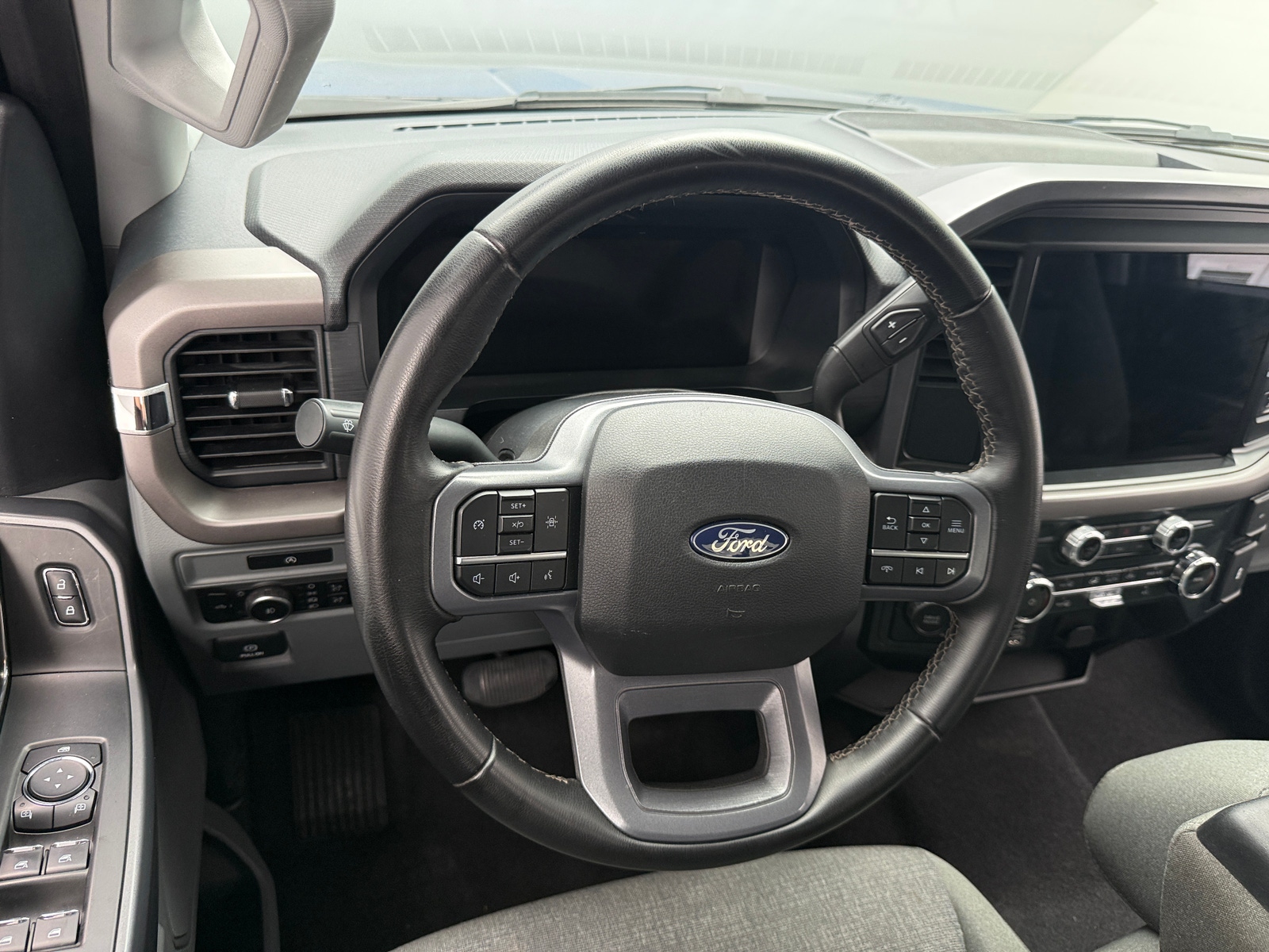 Thumbnail: 2025 Ford Econoline - 5