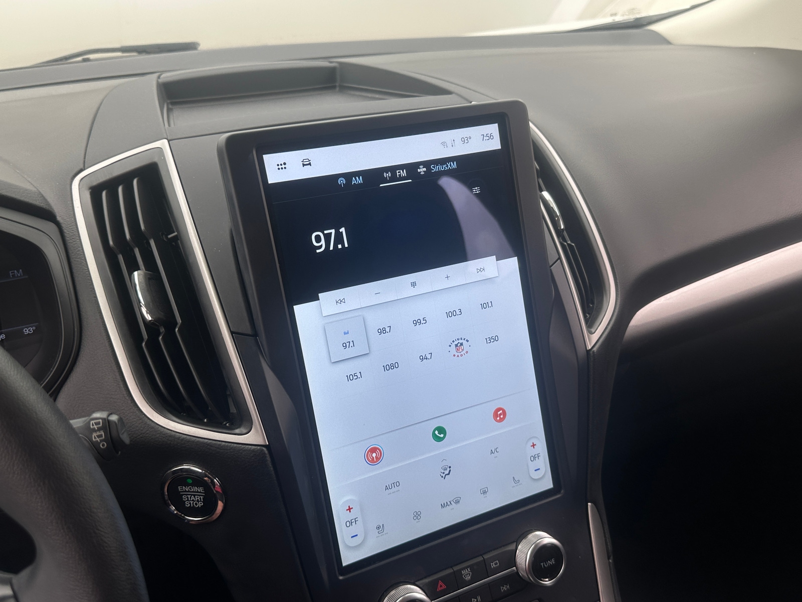 Thumbnail: 2023 Ford Edge - 3