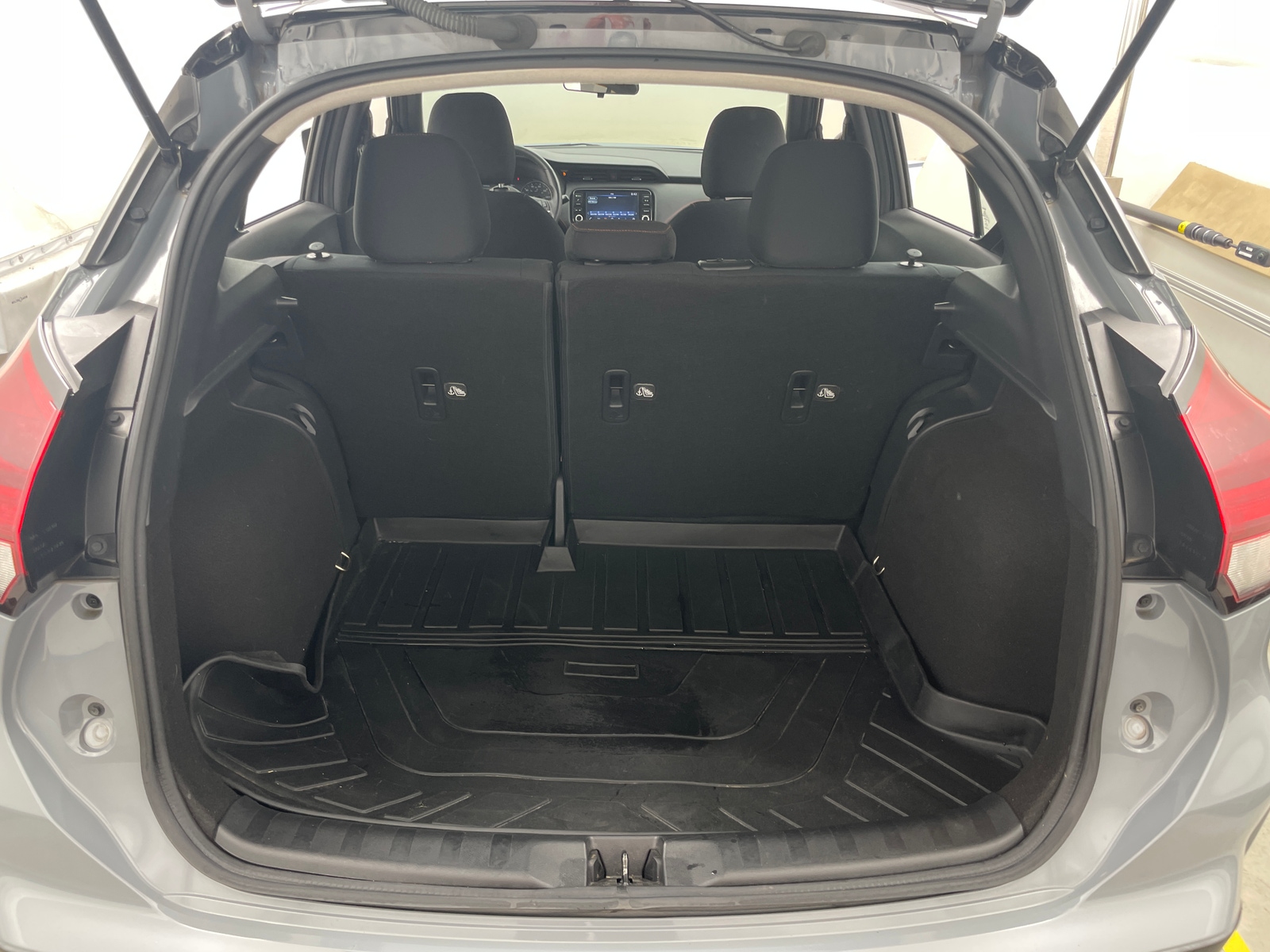 Thumbnail: 2021 Nissan Kicks - 7