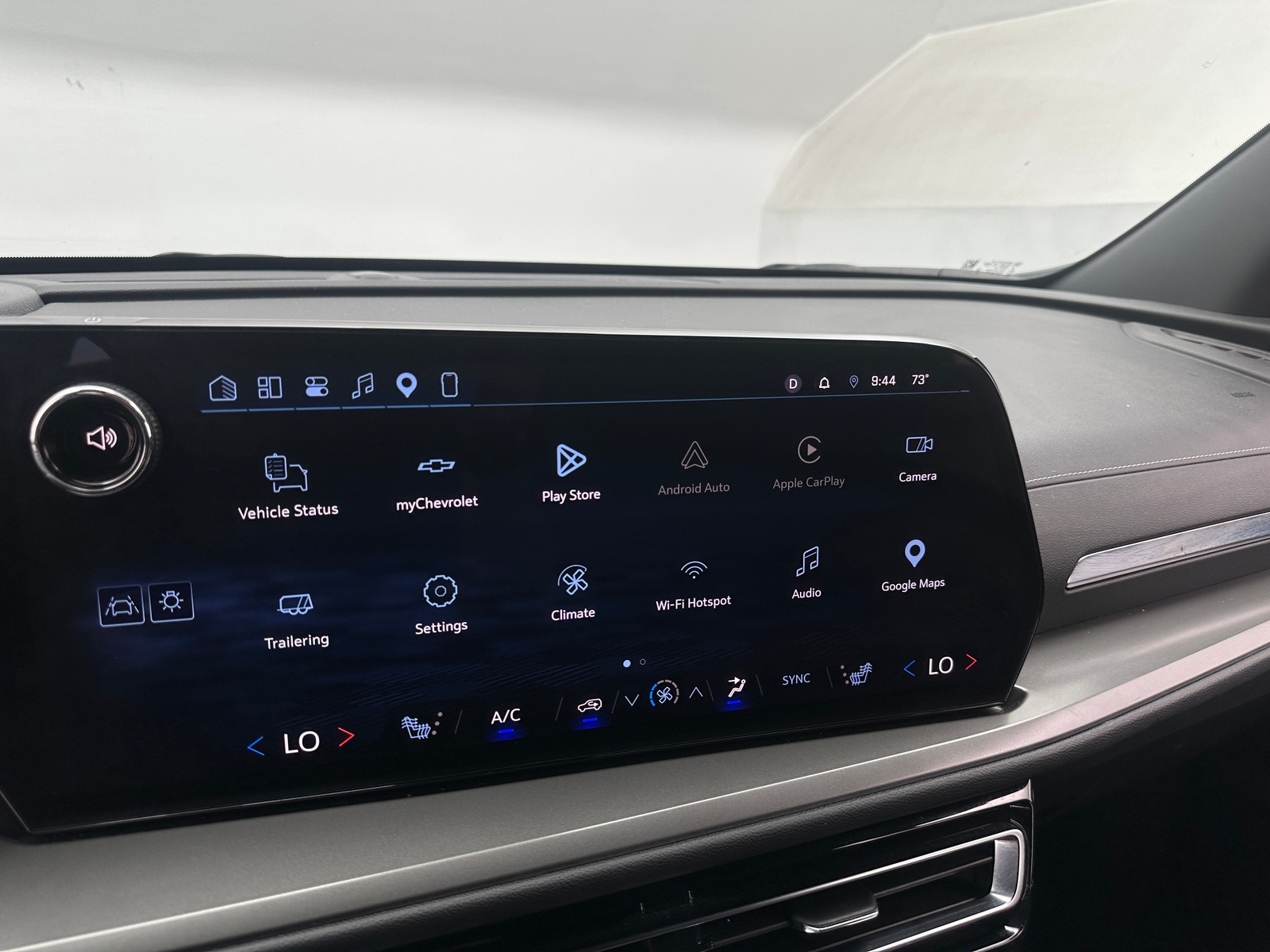 Thumbnail: 2026 Chevrolet Traverse - 3