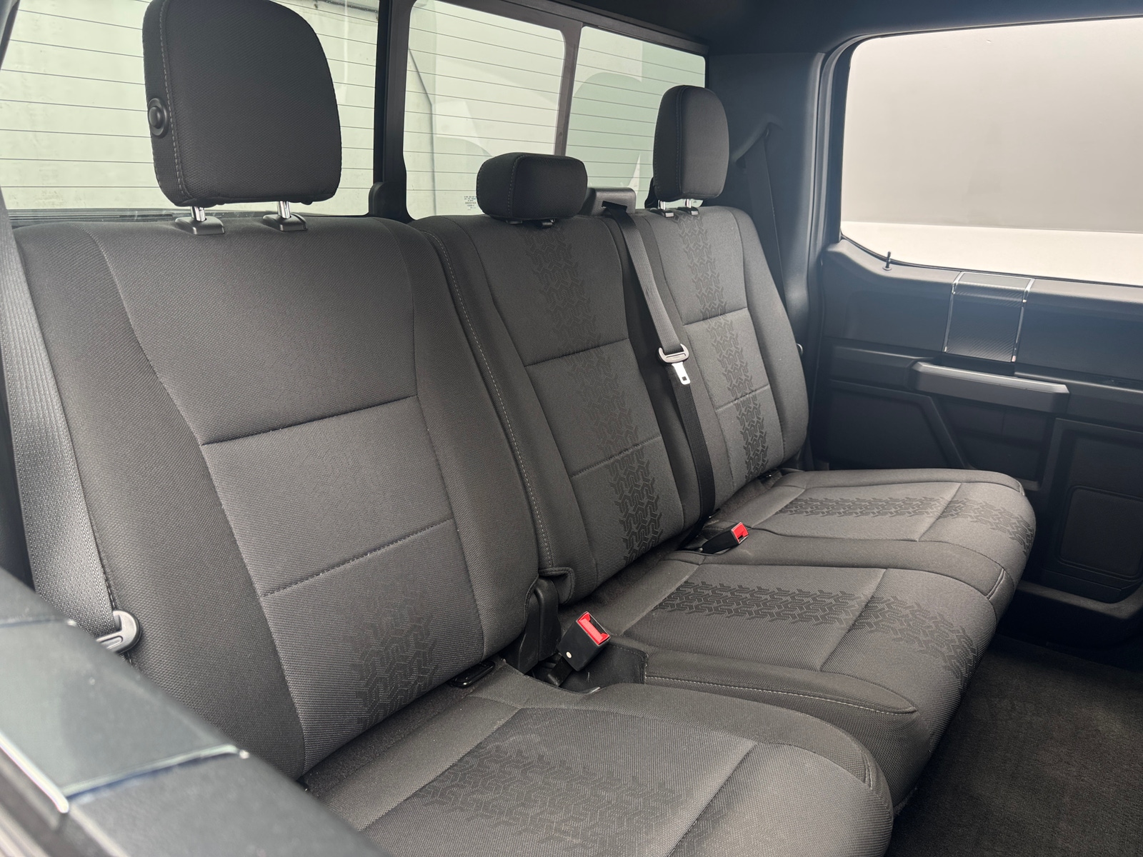 Thumbnail: 2019 Ford Econoline - 6