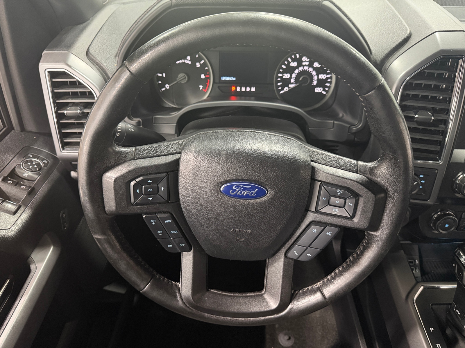 Thumbnail: 2019 Ford Econoline - 5