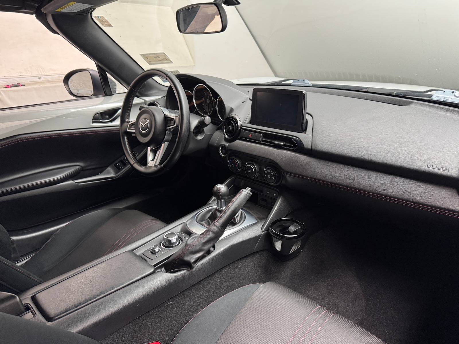 Thumbnail: 2019 Mazda MX-5 Miata - 3