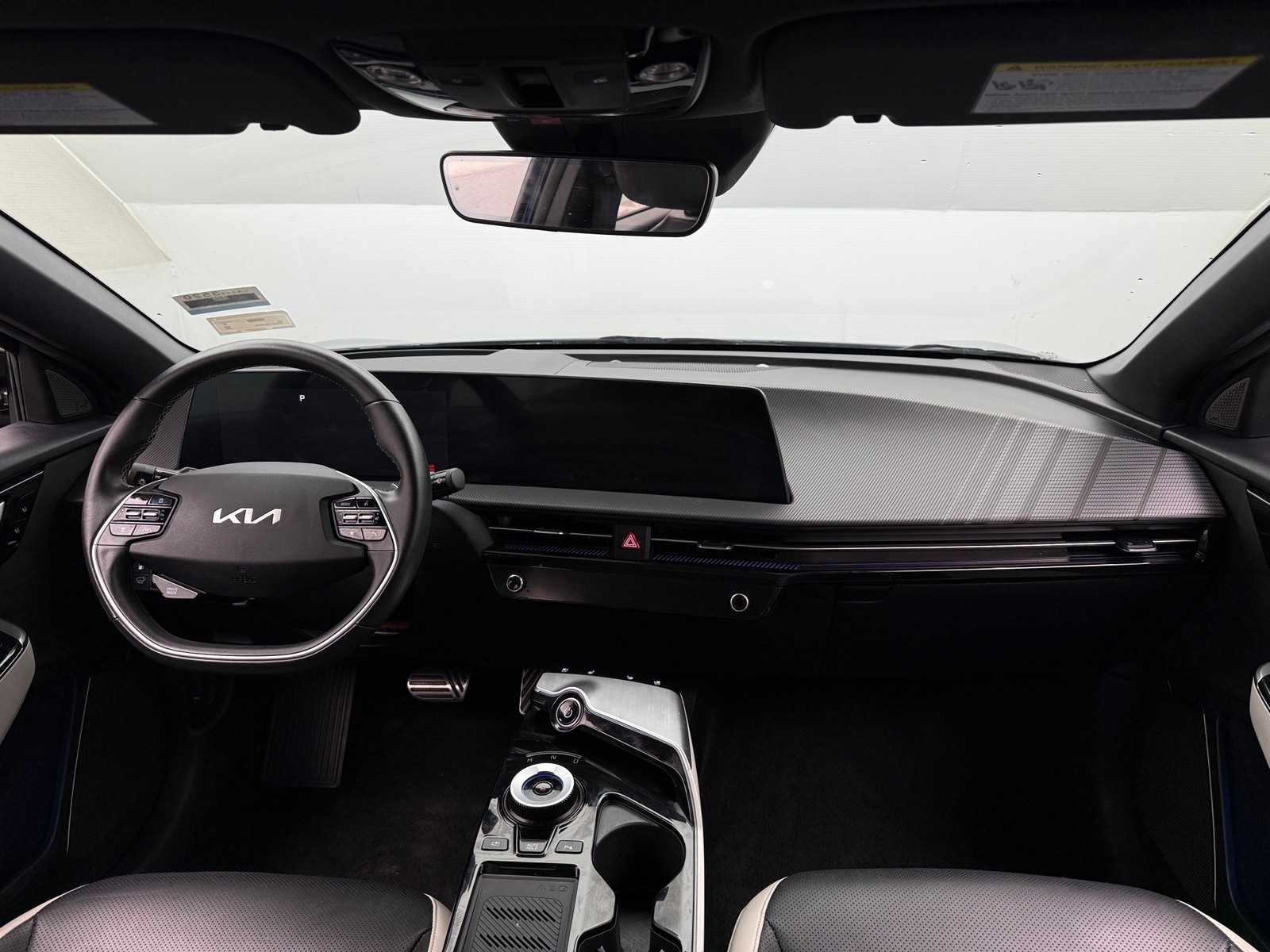 Thumbnail: 2024 Kia EV6 - 2