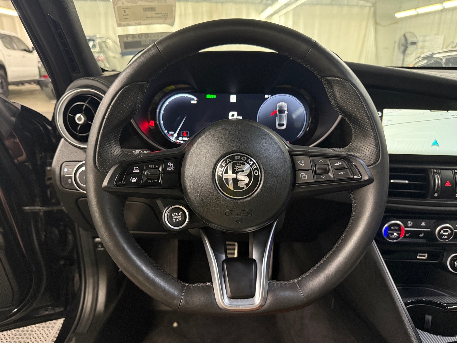 Thumbnail: 2024 Alfa Romeo Giulia - 4