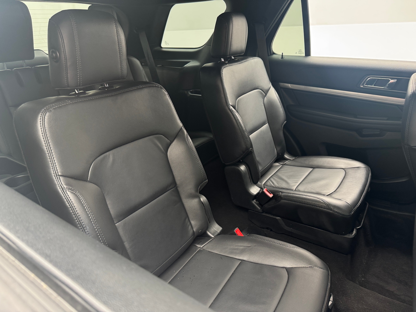 Thumbnail: 2018 Ford Explorer - 5