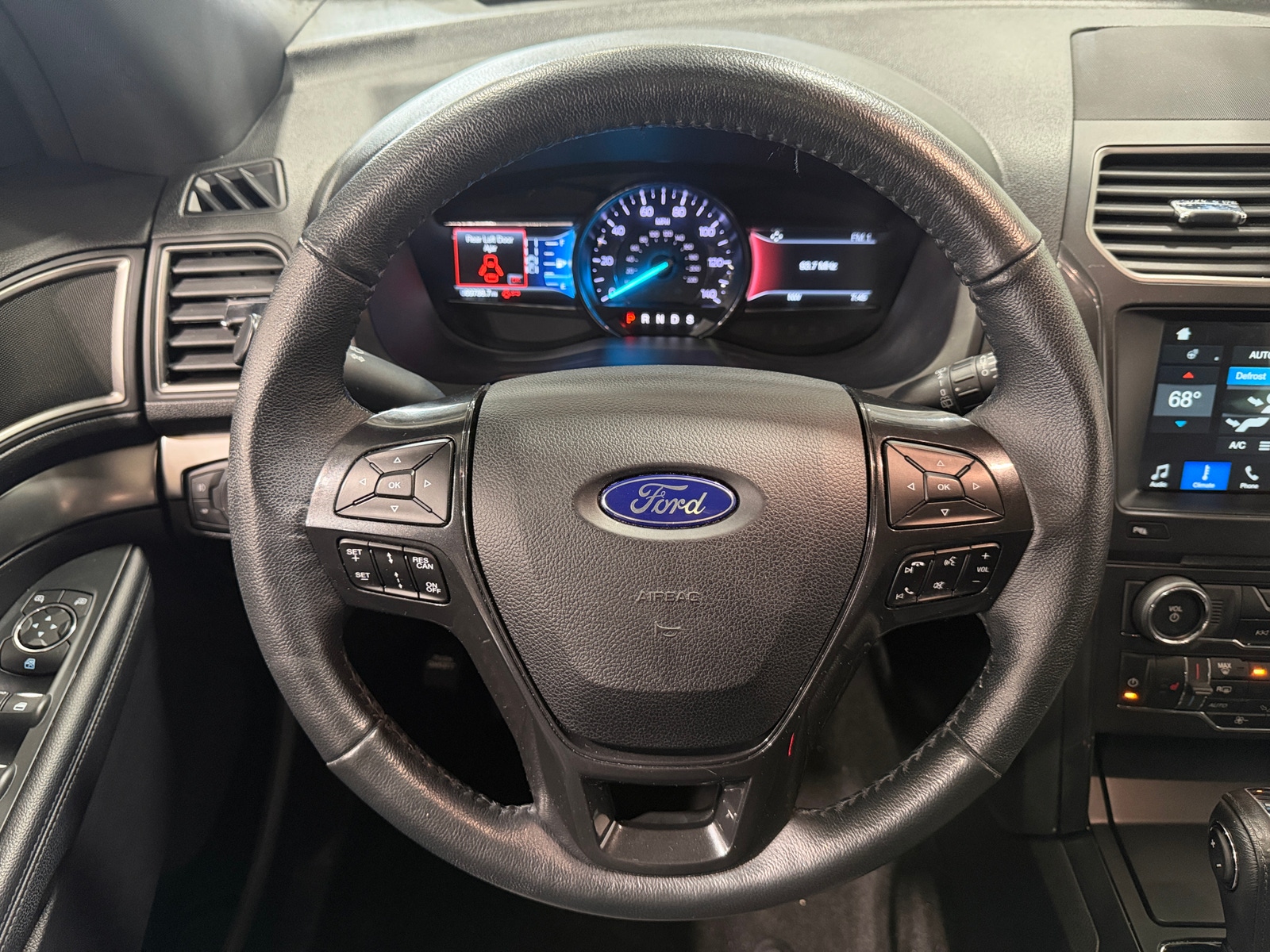 Thumbnail: 2018 Ford Explorer - 4