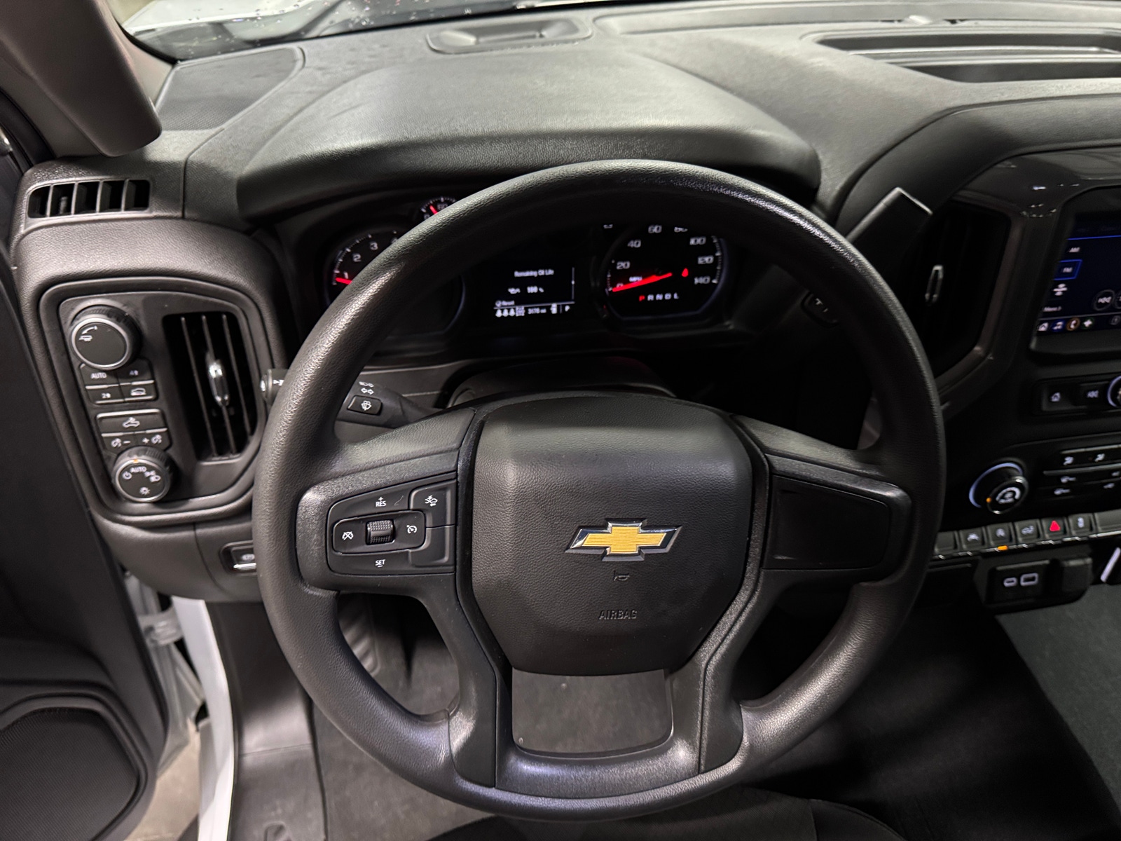 Thumbnail: 2026 Chevrolet Silverado 1500 - 5