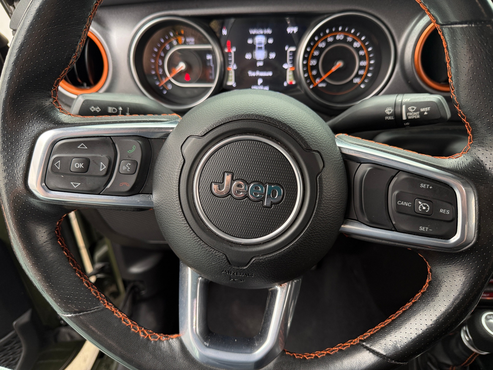 Thumbnail: 2023 Jeep Gladiator - 4