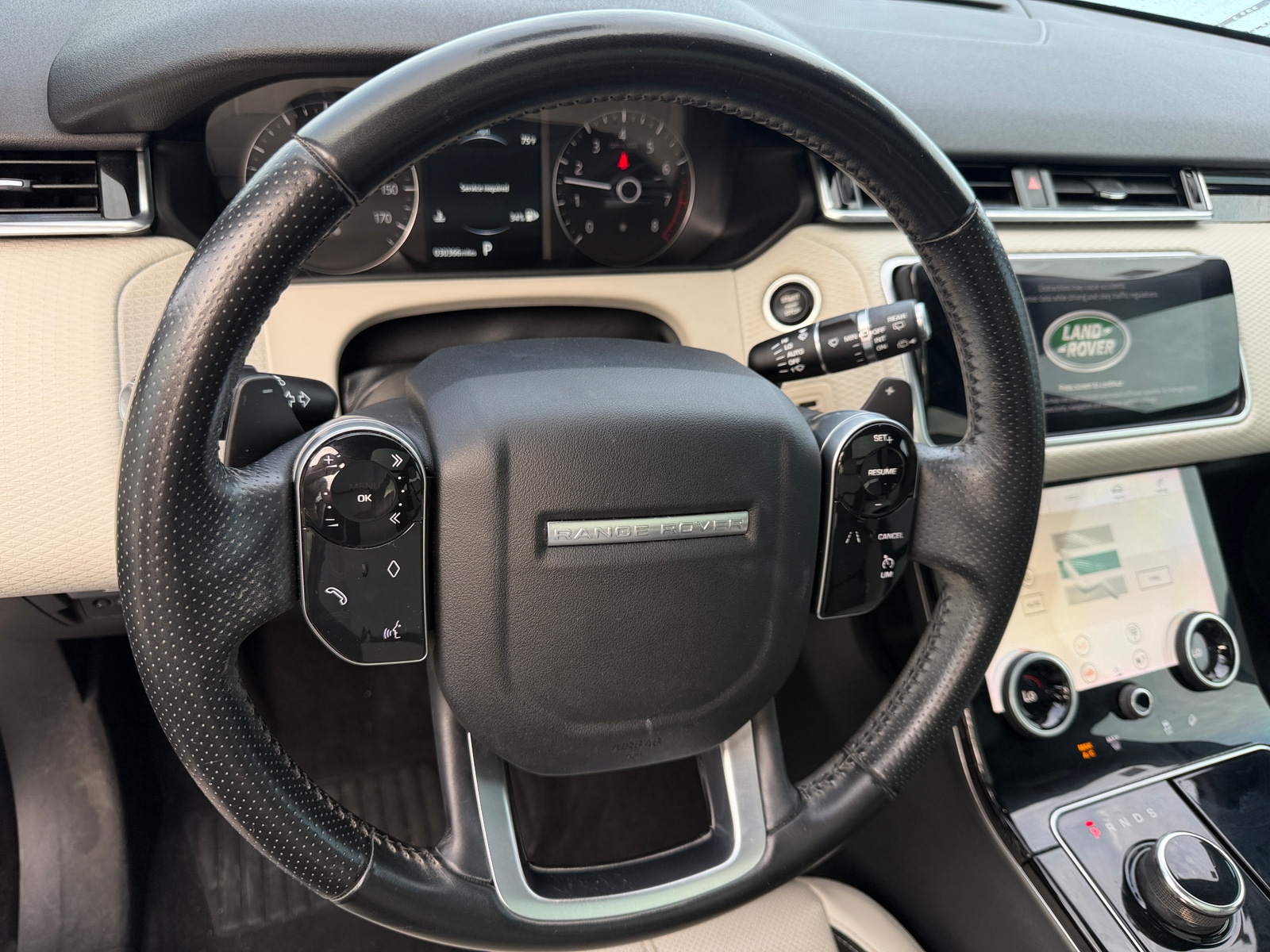 Thumbnail: 2020 Land Rover Range Rover Velar - 4