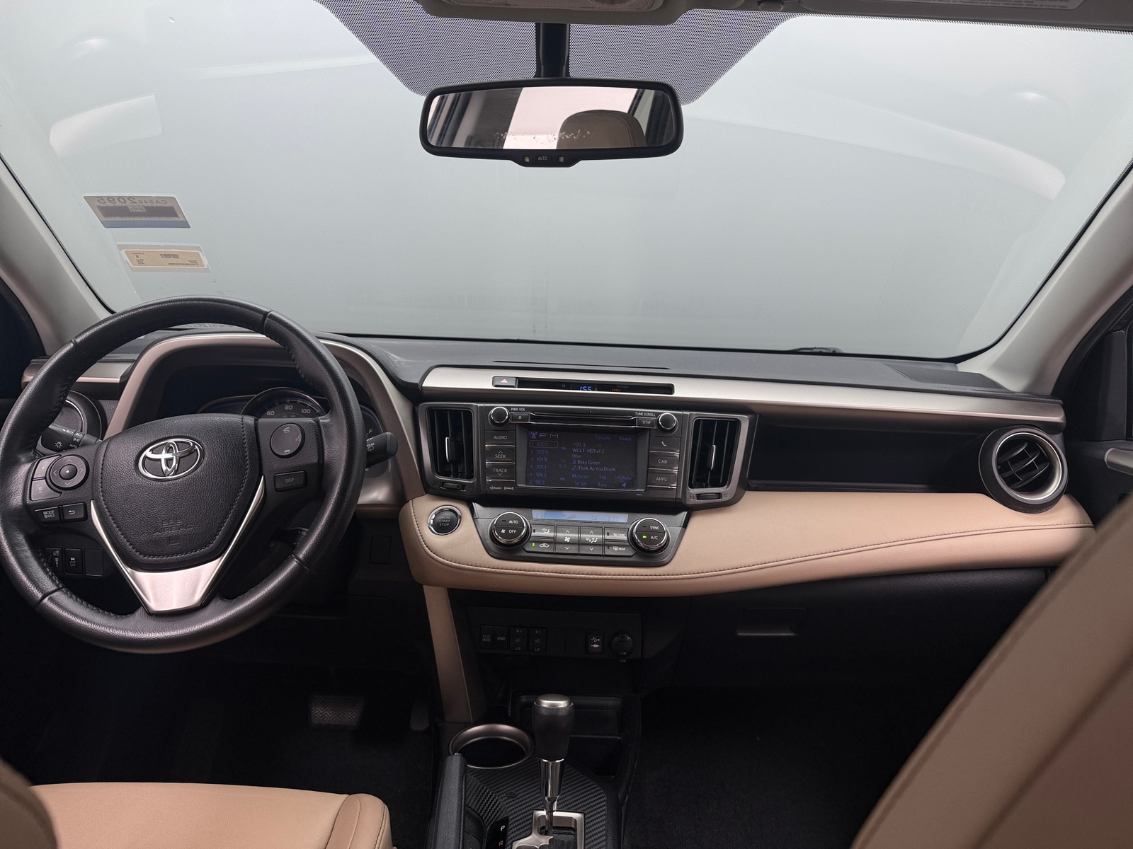 Thumbnail: 2013 Toyota RAV4 - 3