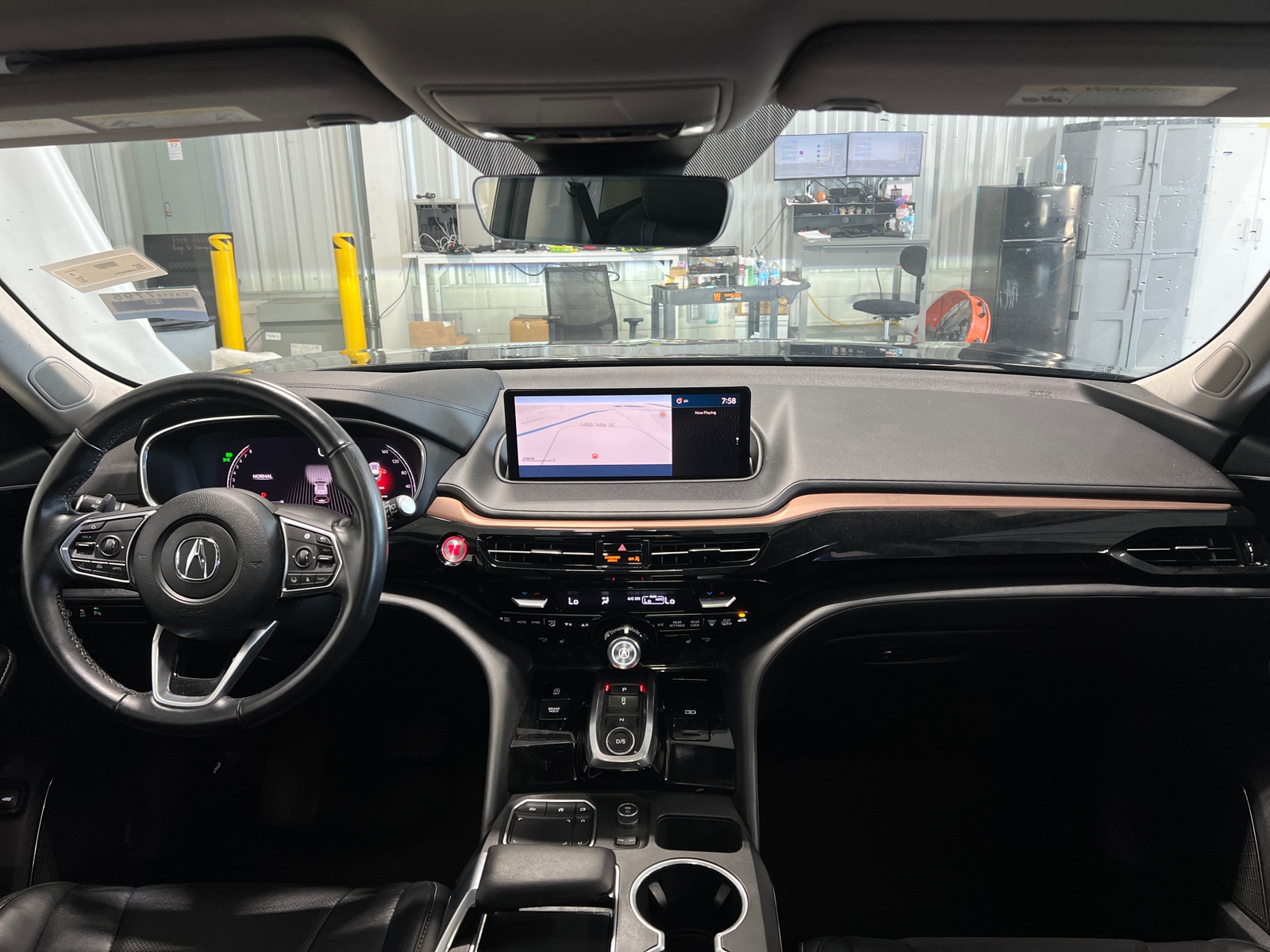 Thumbnail: 2022 Acura MDX - 2