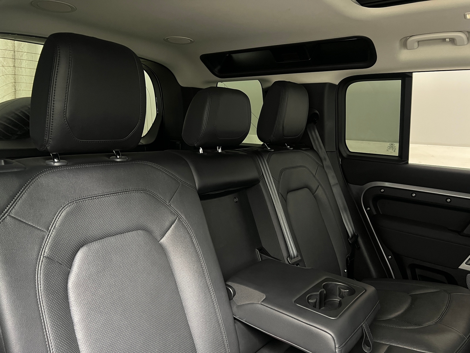 Thumbnail: 2023 Land Rover Defender - 5