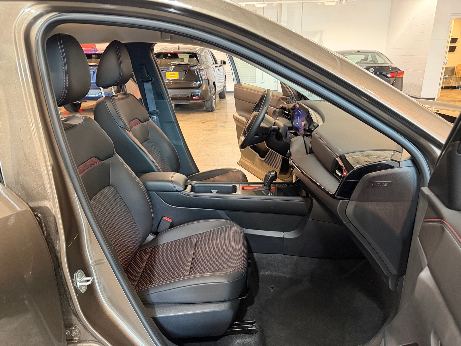 Thumbnail: 2026 Nissan Kicks - 2