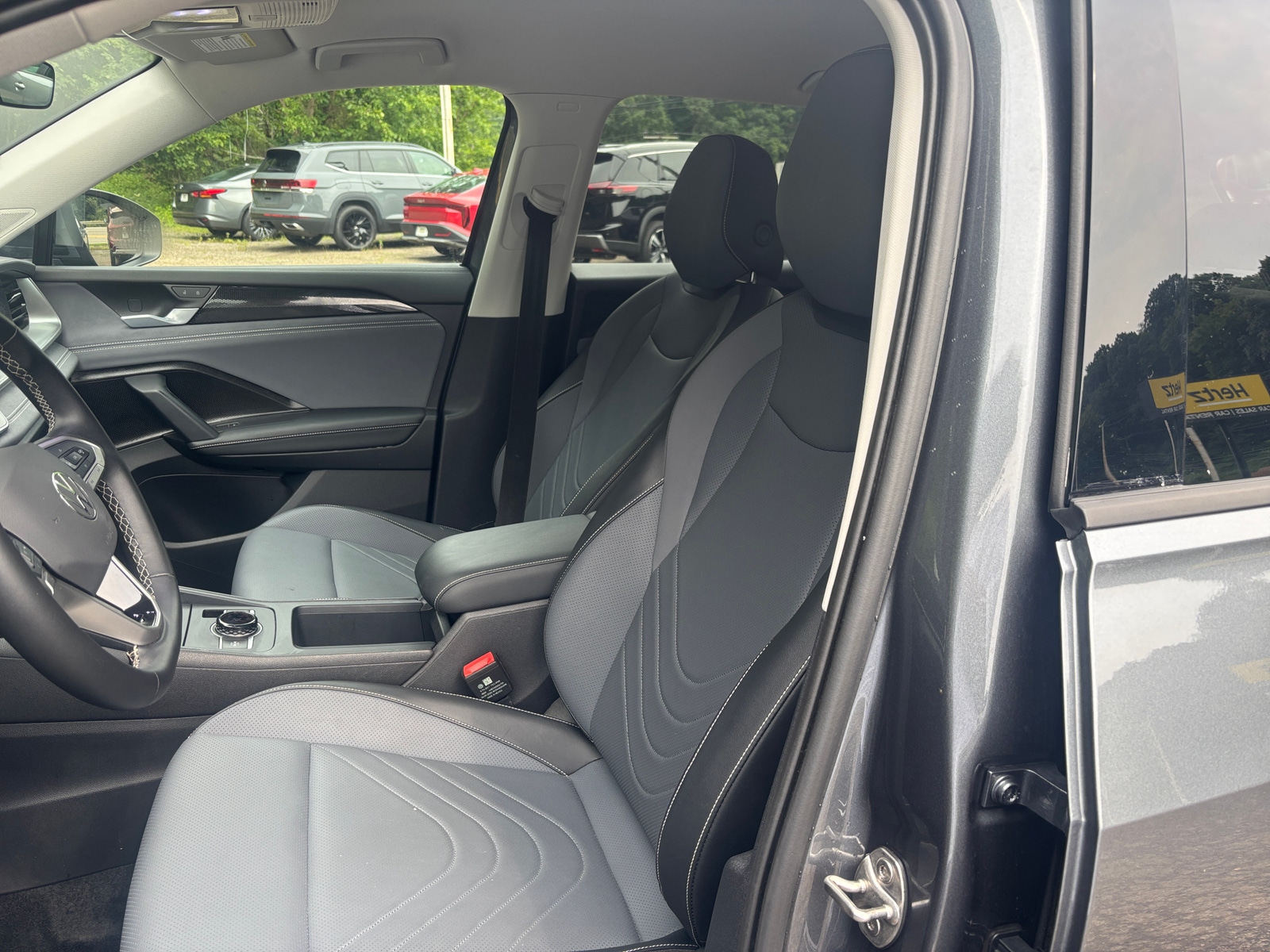 Thumbnail: 2026 Volkswagen Tiguan - 2