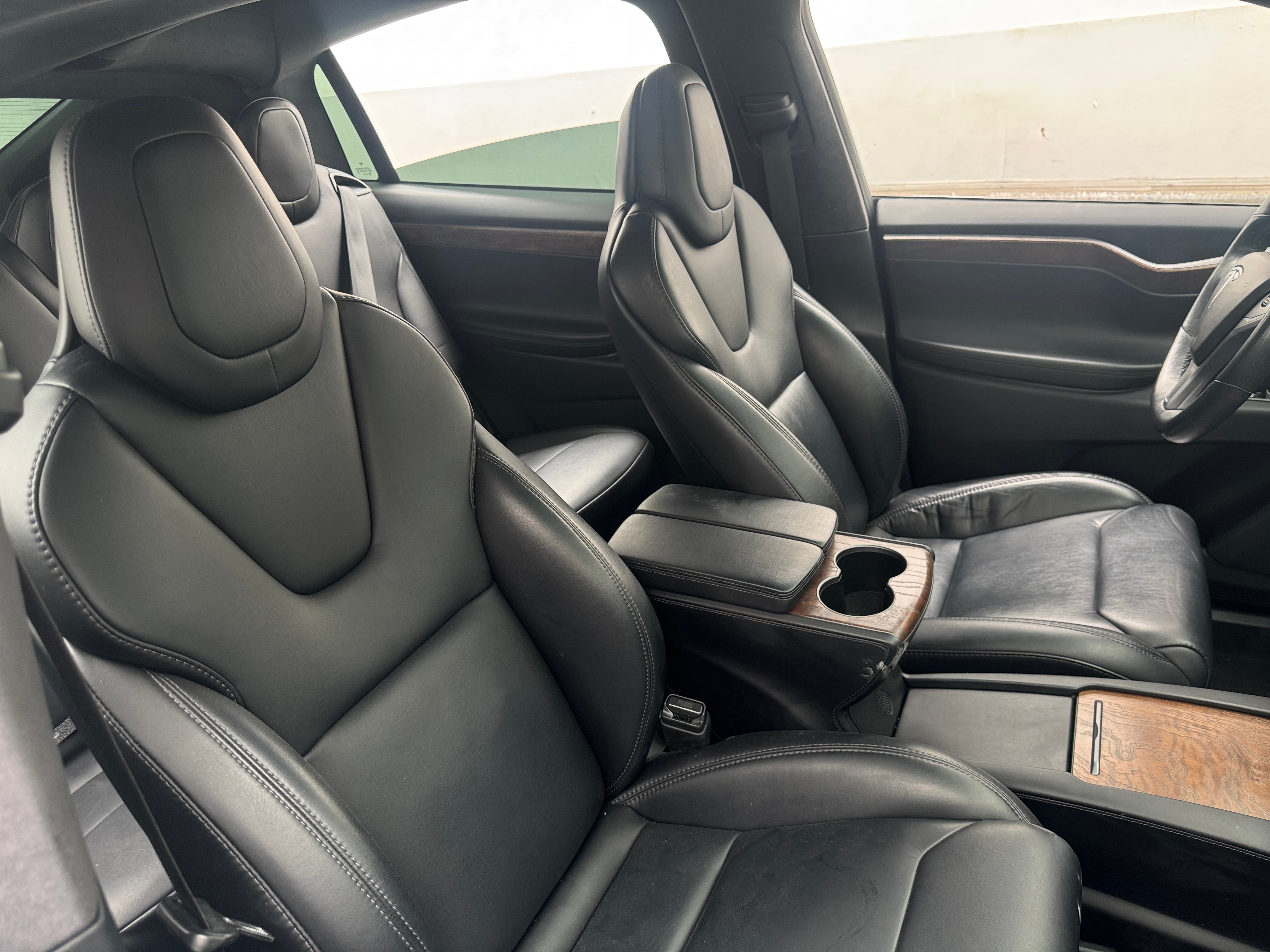 Used 2019 Tesla Model X Long Range with VIN 5YJXCAE27KF182855 for sale in Pewaukee, WI