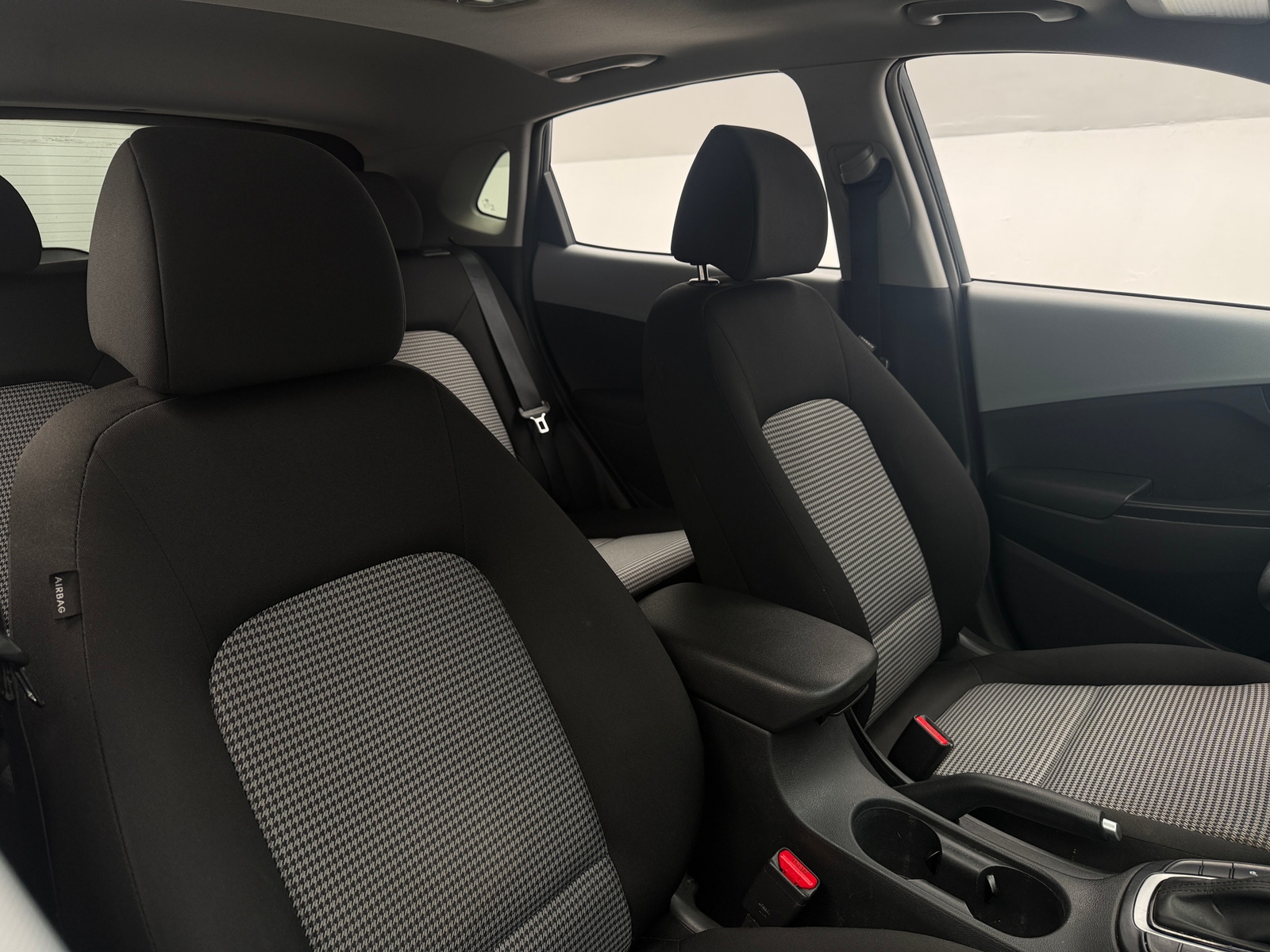 Thumbnail: 2021 Hyundai Kona - 2