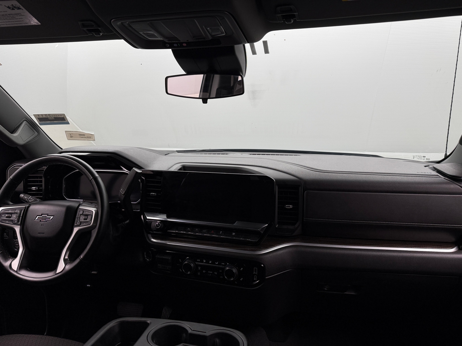 Thumbnail: 2026 Chevrolet Silverado 1500 - 3