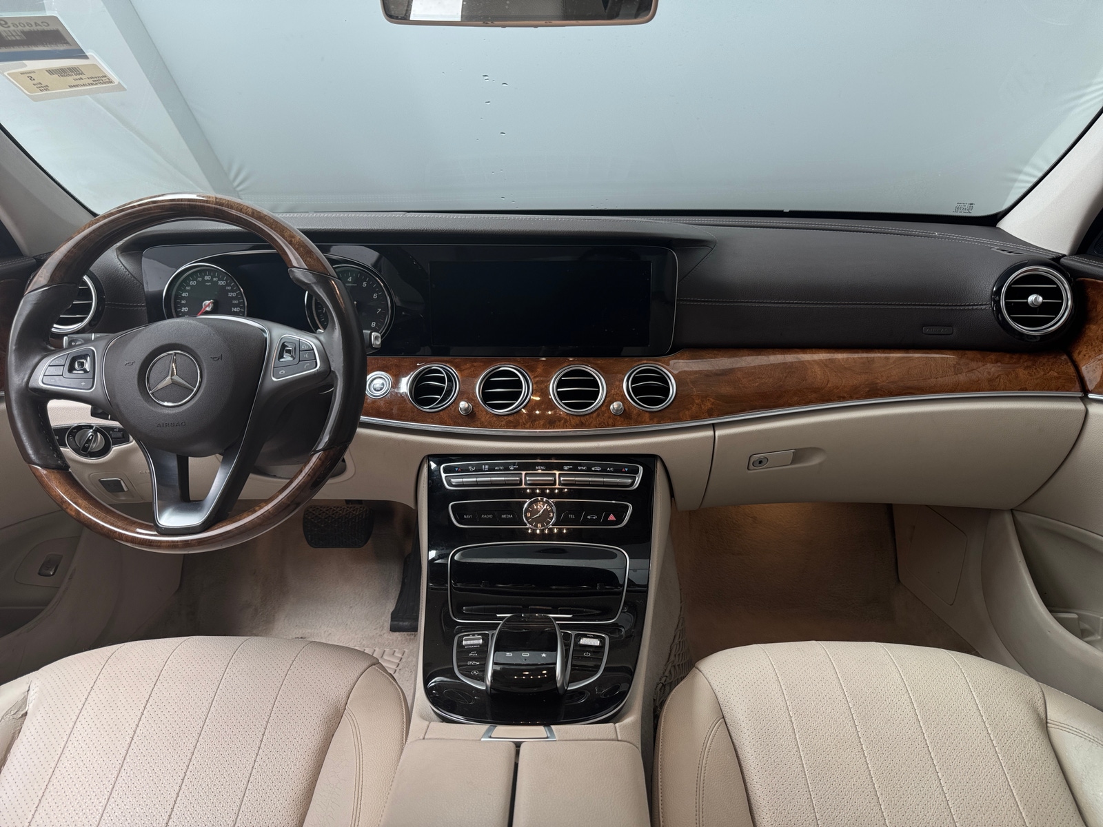Thumbnail: 2018 Mercedes-Benz E-Class - 2