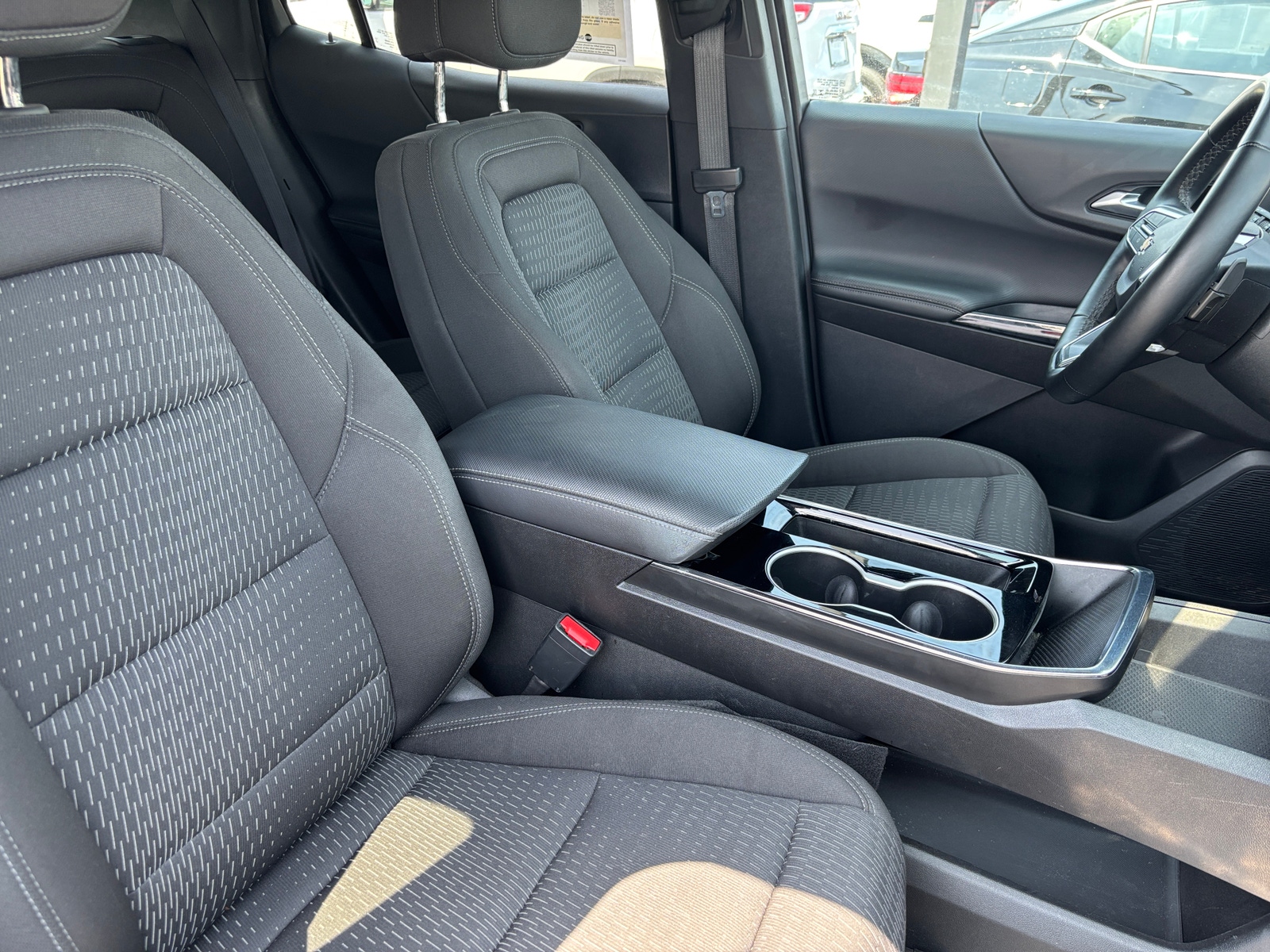 Thumbnail: 2025 Chevrolet Equinox - 2