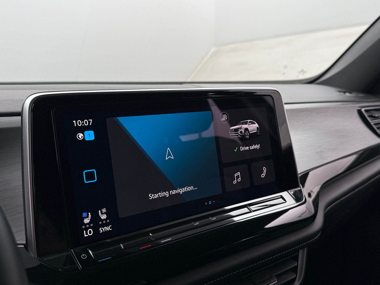 Thumbnail: 2025 Volkswagen Atlas - 3