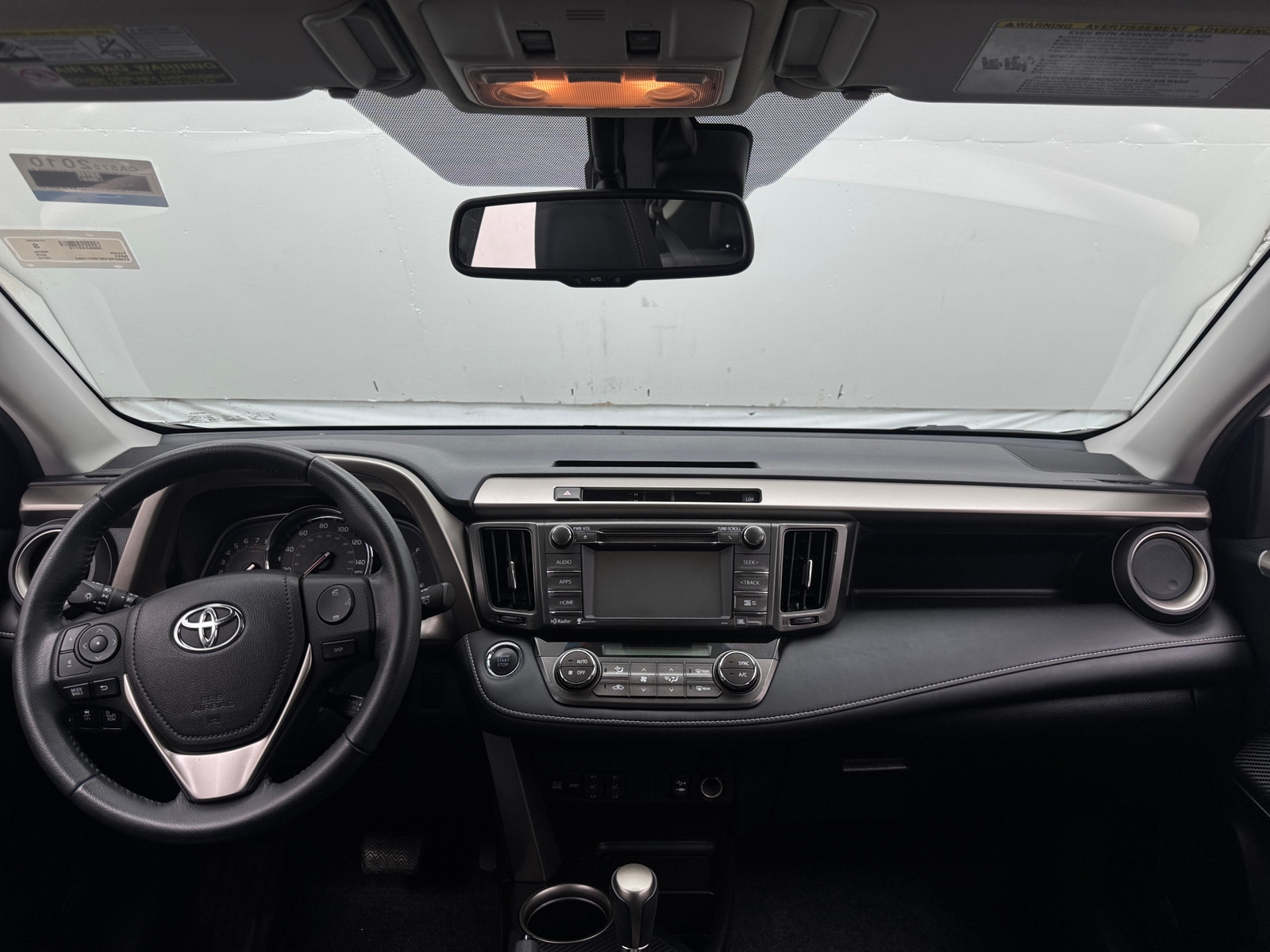 Thumbnail: 2015 Toyota RAV4 - 2