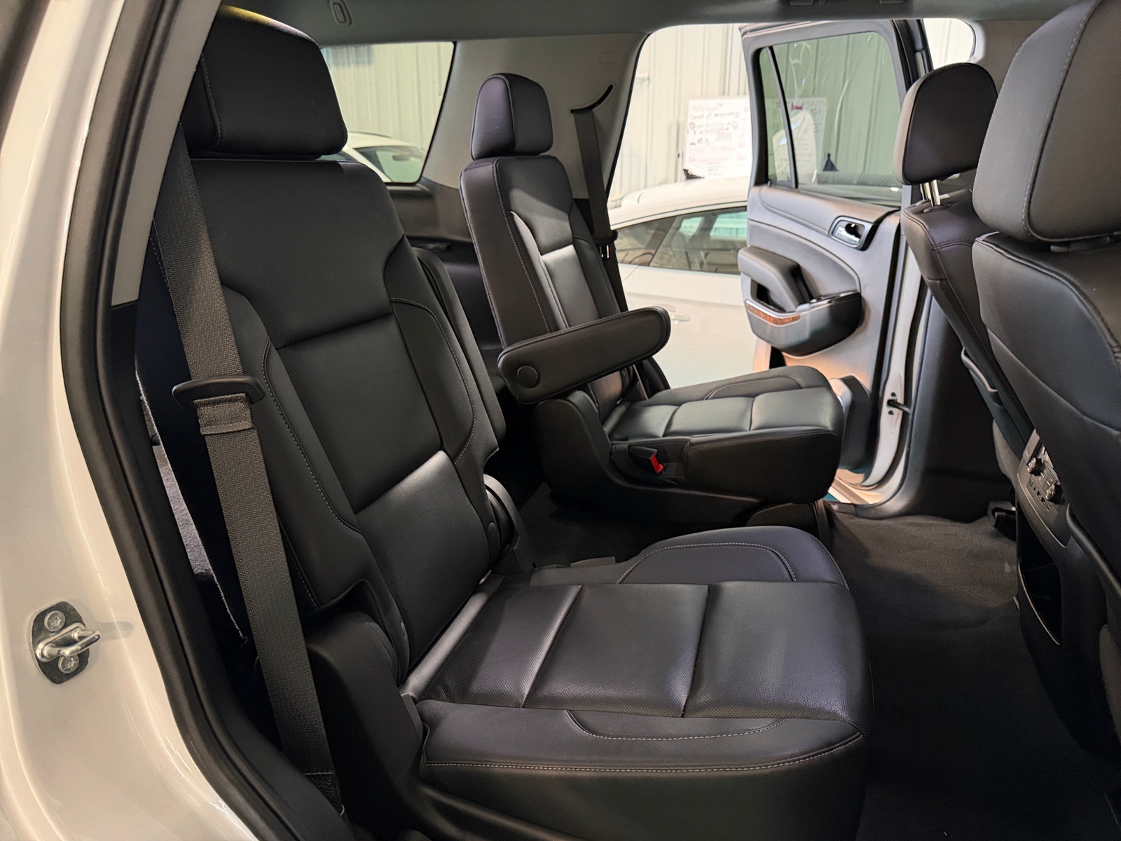 Thumbnail: 2020 Chevrolet Tahoe - 5
