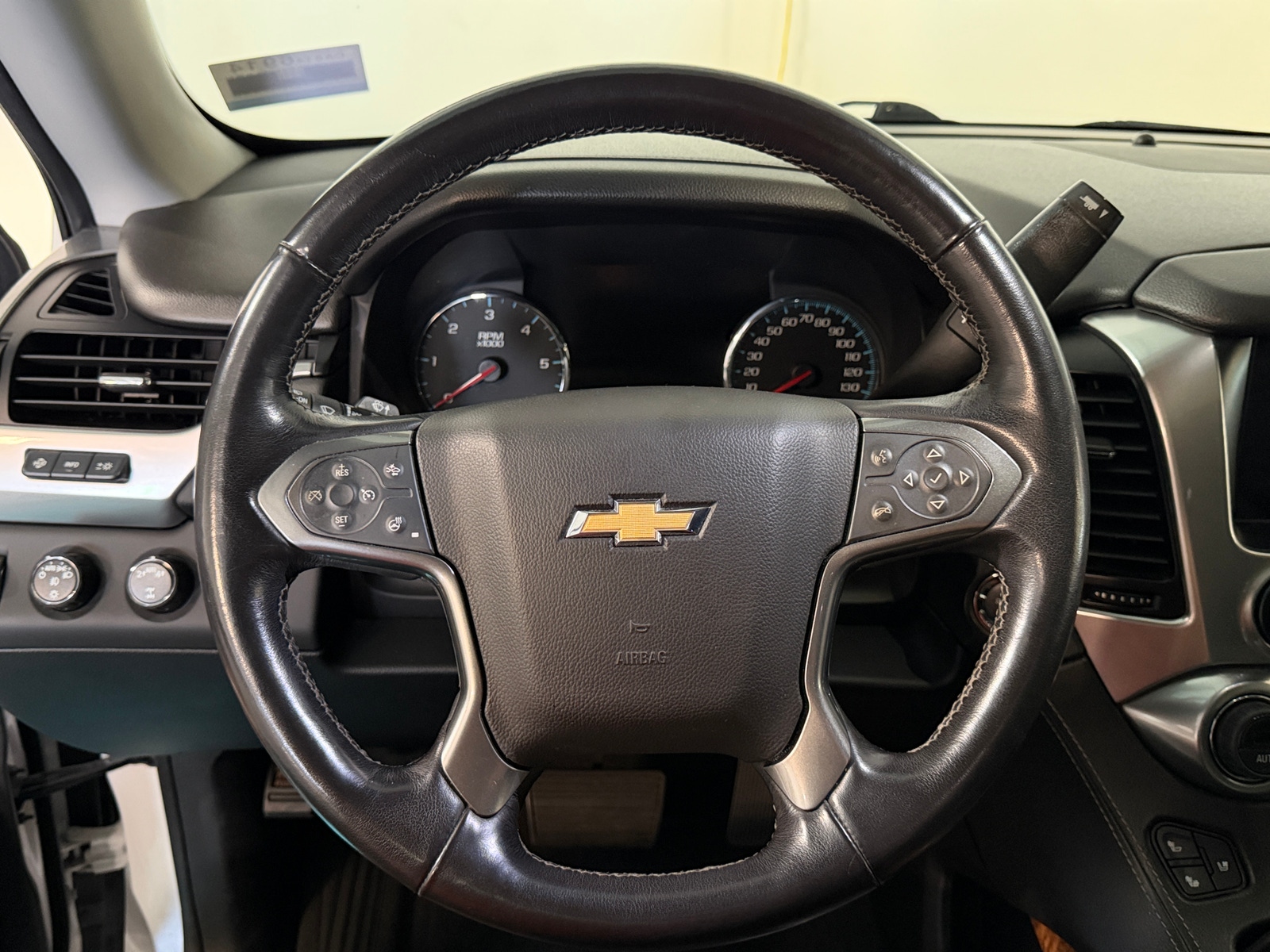 Thumbnail: 2020 Chevrolet Tahoe - 4