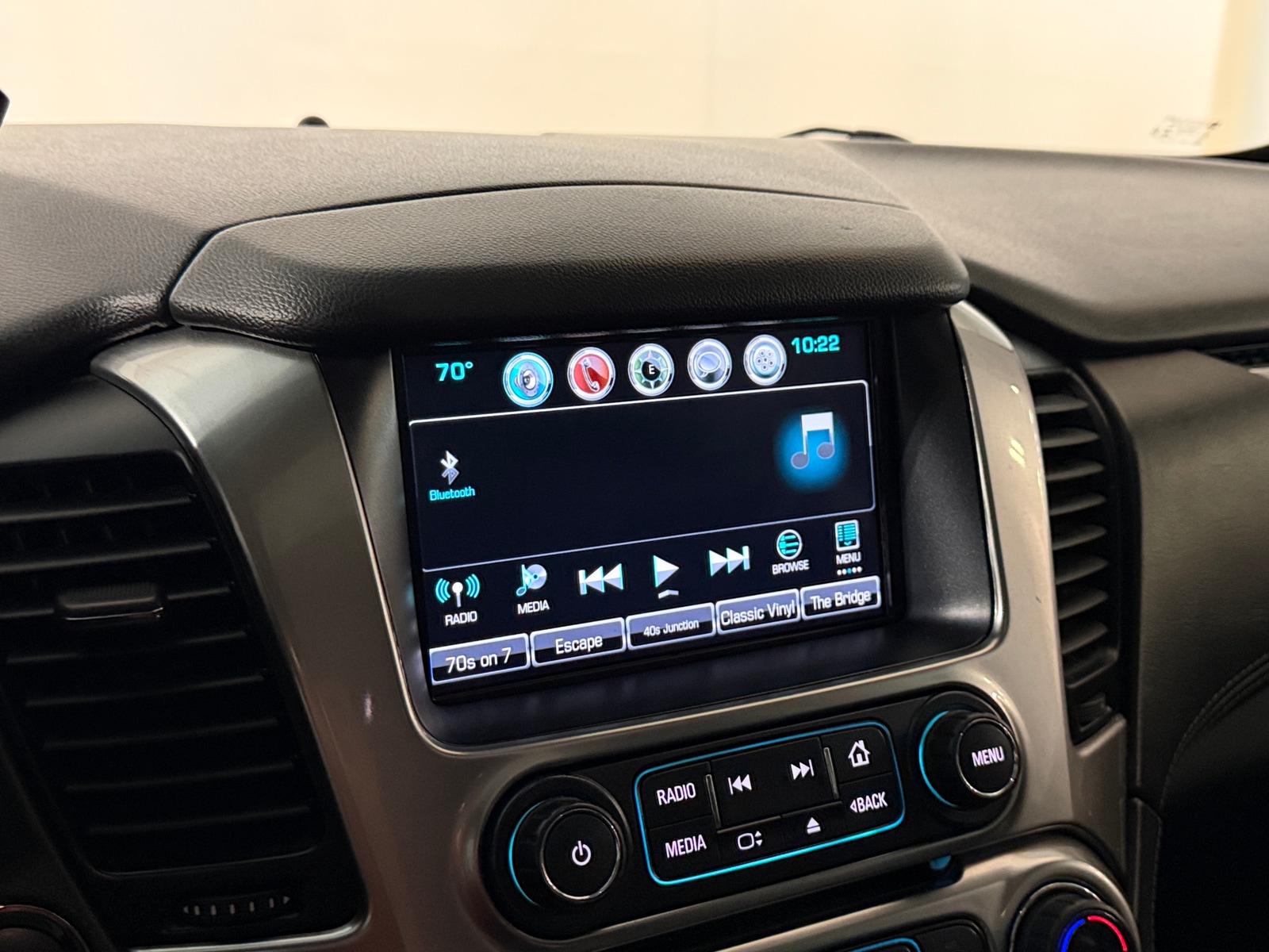 Thumbnail: 2020 Chevrolet Tahoe - 3
