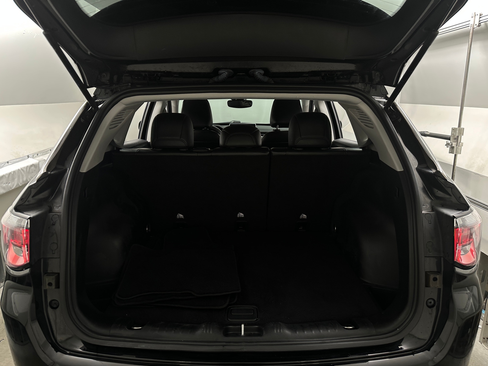 Thumbnail: 2022 Jeep Compass - 6