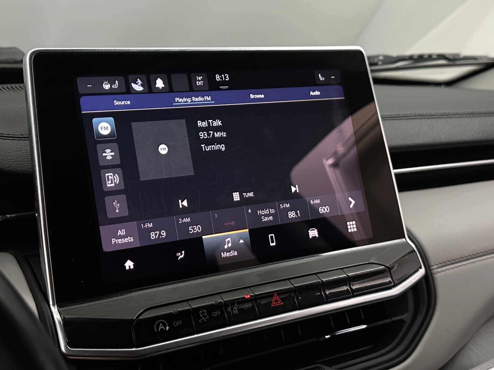 Thumbnail: 2022 Jeep Compass - 3