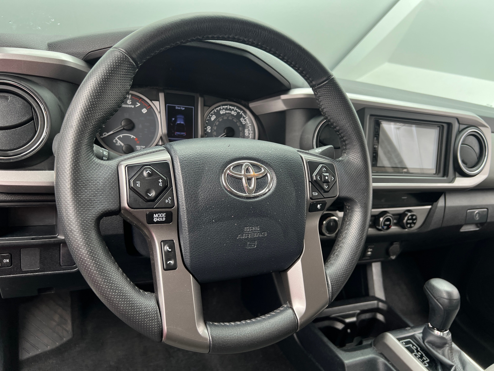 Thumbnail: 2017 Toyota Tacoma - 5