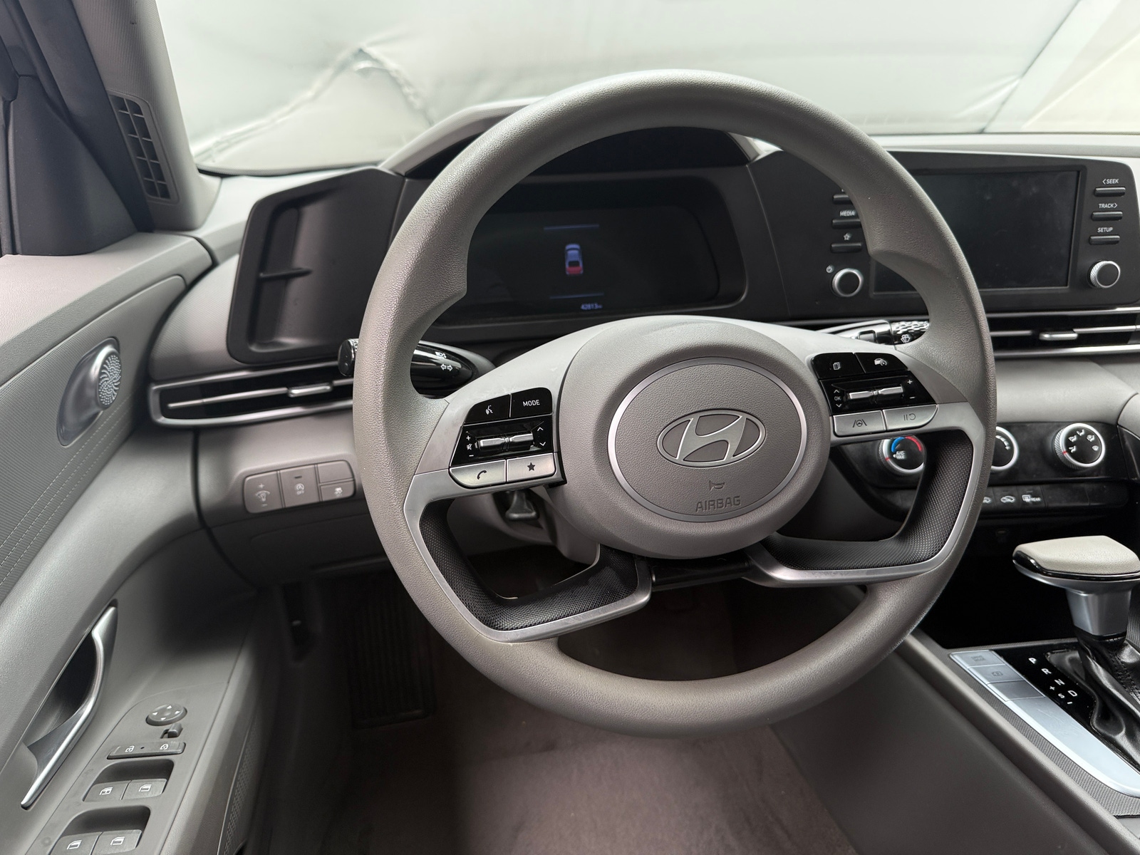 Thumbnail: 2024 Hyundai Elantra - 5