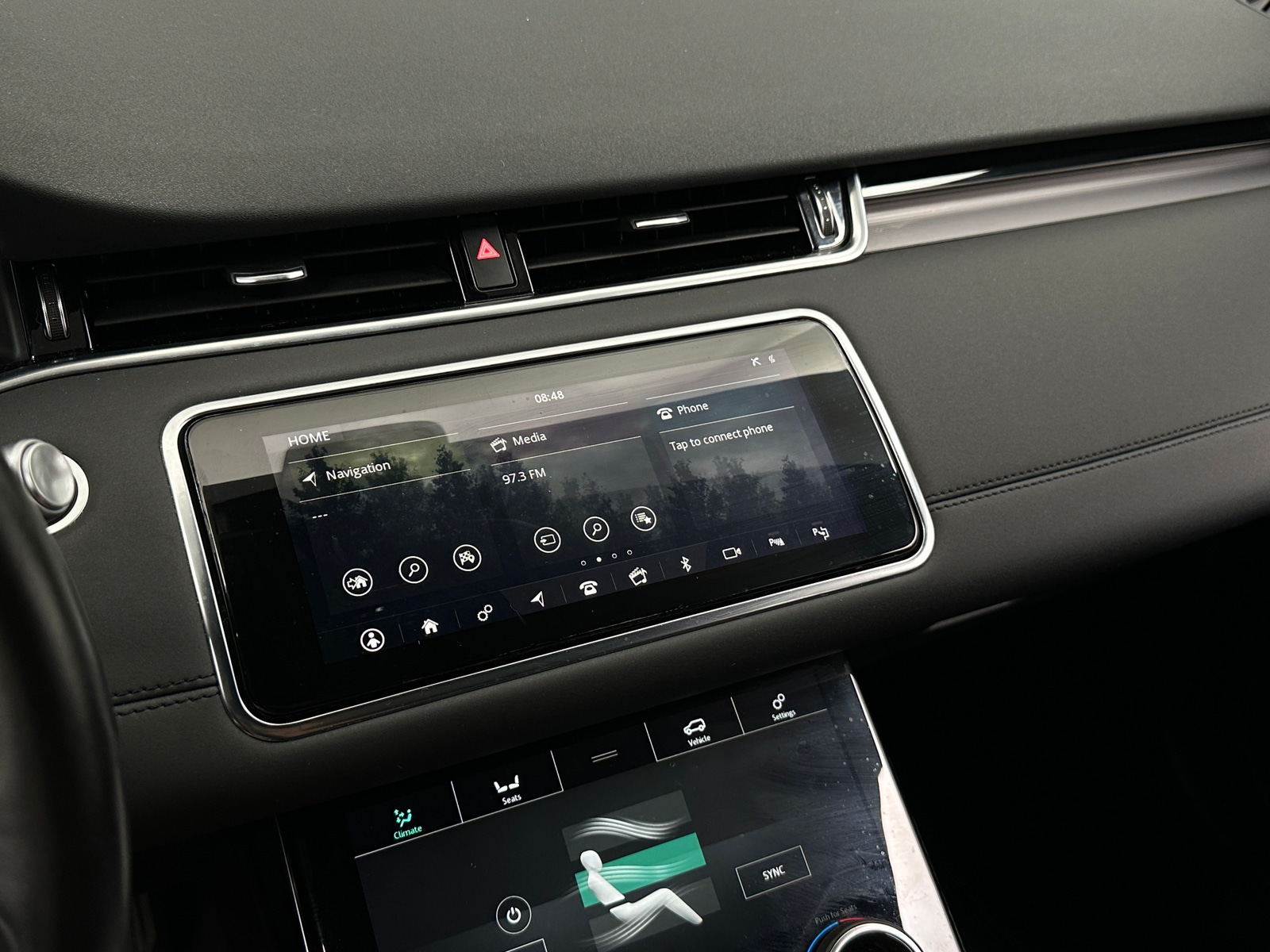 Thumbnail: 2020 Land Rover Range Rover Evoque - 3