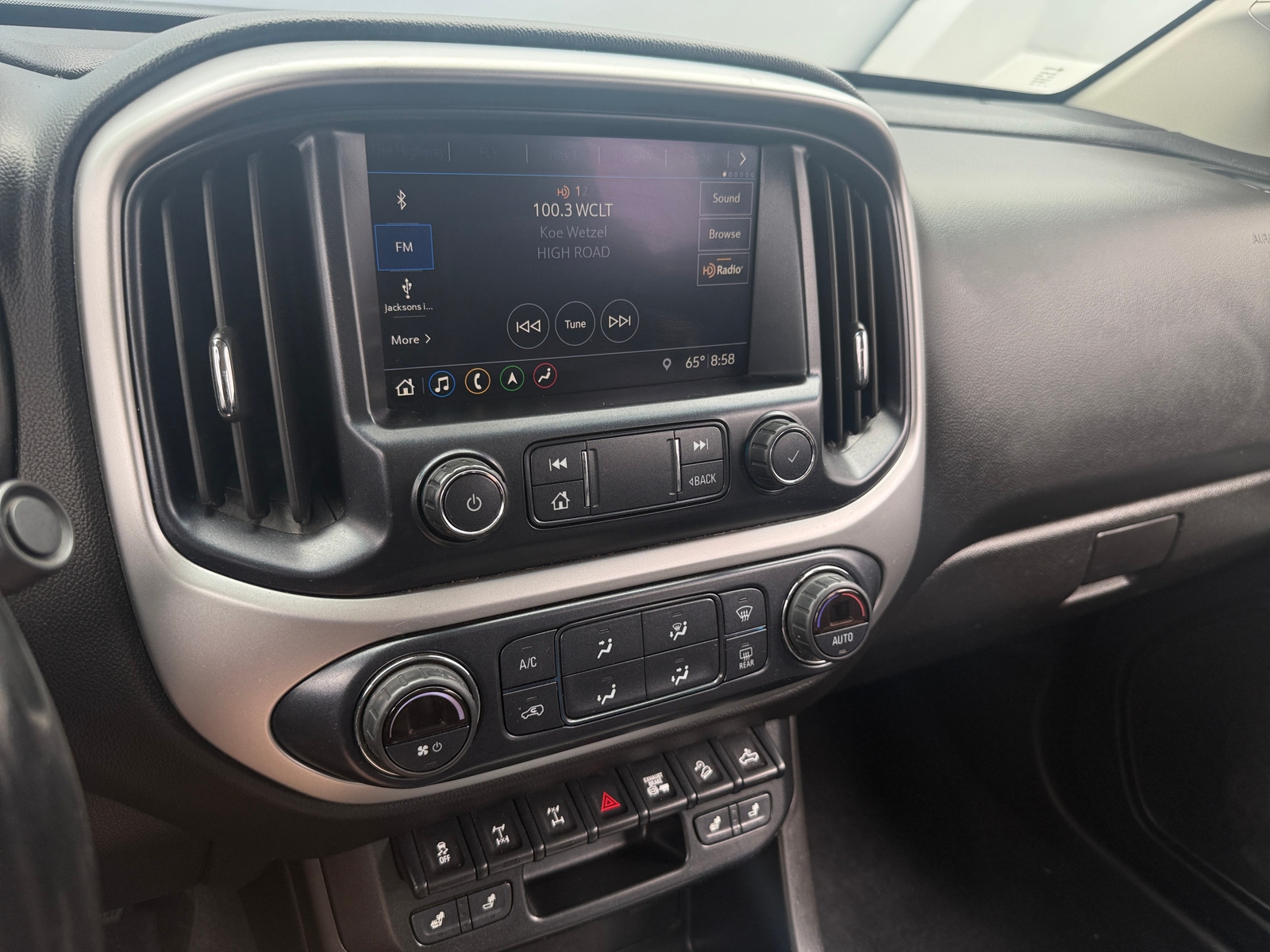 Thumbnail: 2019 Chevrolet Colorado - 3