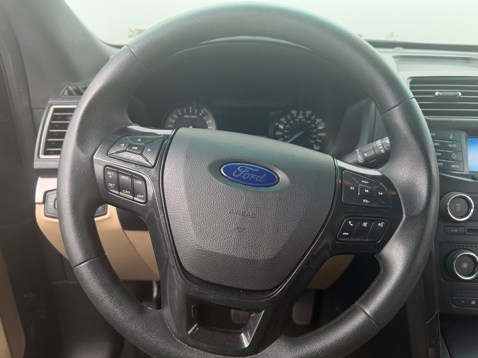 Thumbnail: 2017 Ford Explorer - 5
