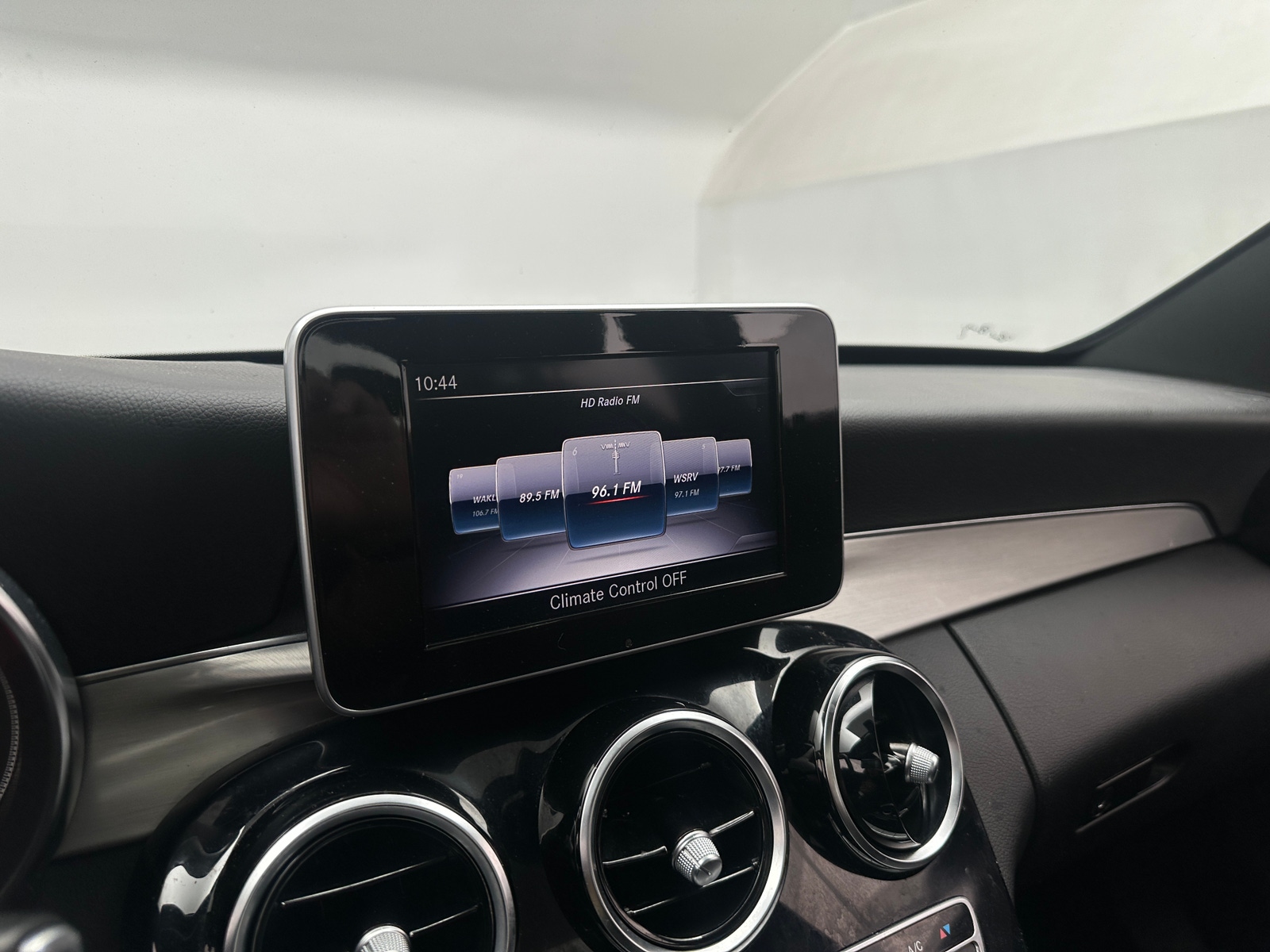 Thumbnail: 2018 Mercedes-Benz C-Class - 3