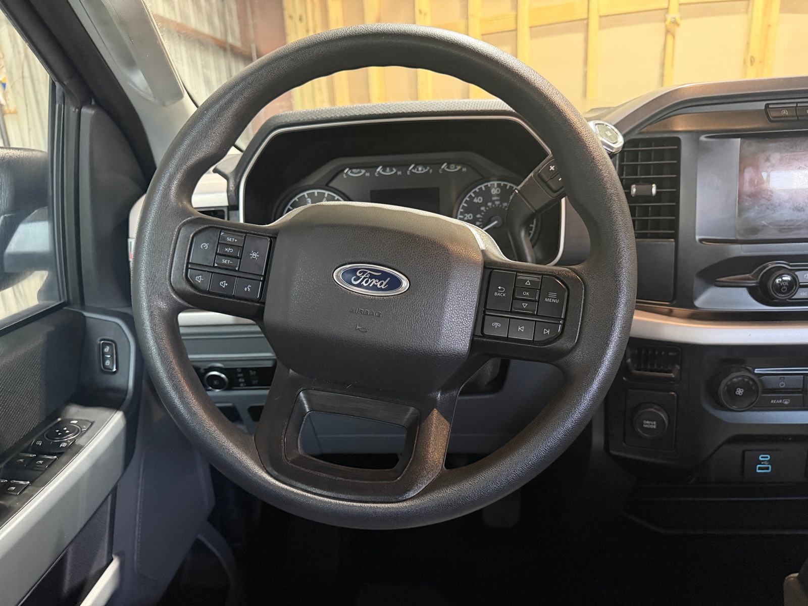Thumbnail: 2023 Ford Econoline - 5
