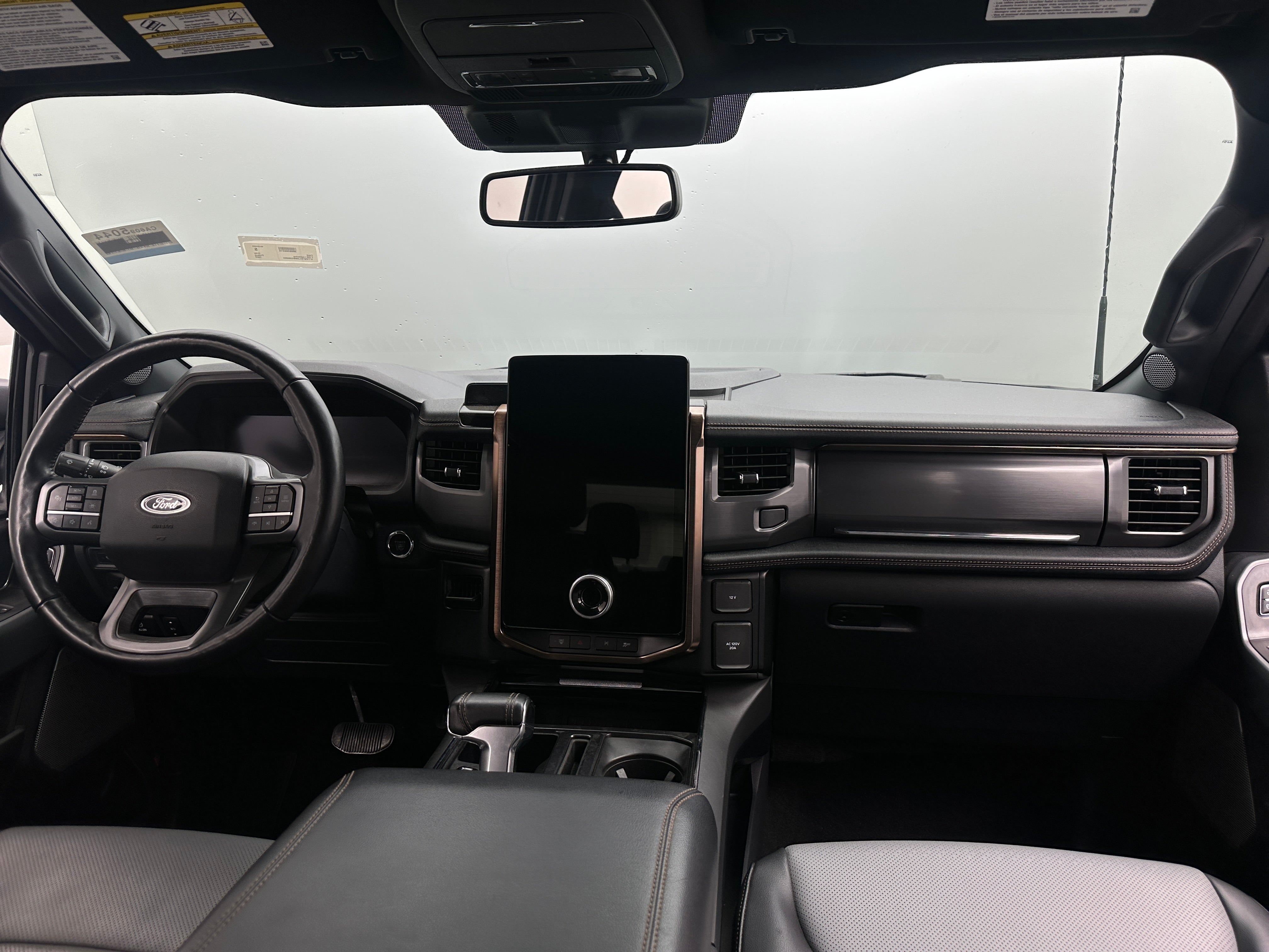 Used 2022 Ford F-150 Lightning Lariat with VIN 1FTVW1EL2NWG06093 for sale in Auburn, WA